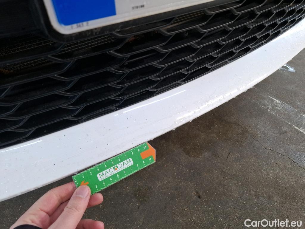  Toyota  Corolla TOYOTA  / 2018 / 5P / Berline Hybride 122h Active #3