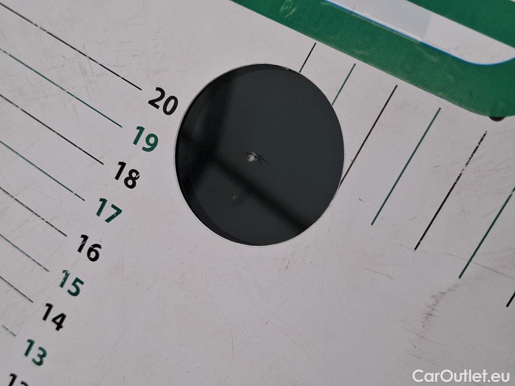  Volkswagen  Golf  VOLKSWAGEN / 2020 / 5P / Berline 2.0 TDI SCR 150 DSG7 Life Busi 1st #5