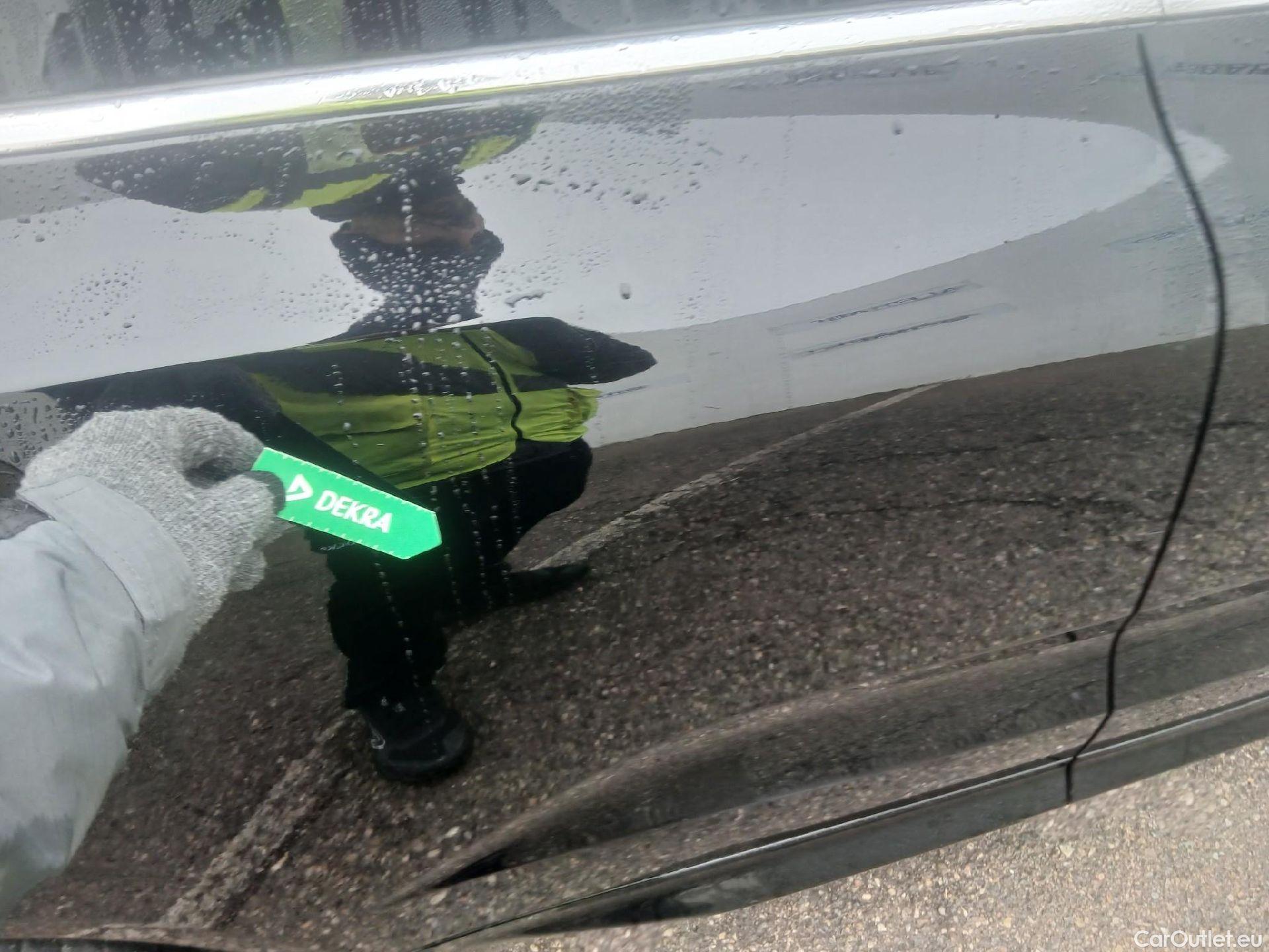  Volvo  XC60 VOLVO  / 2017 / 5P / todoterreno 2.0 B4 D Momentum Pro Auto #8