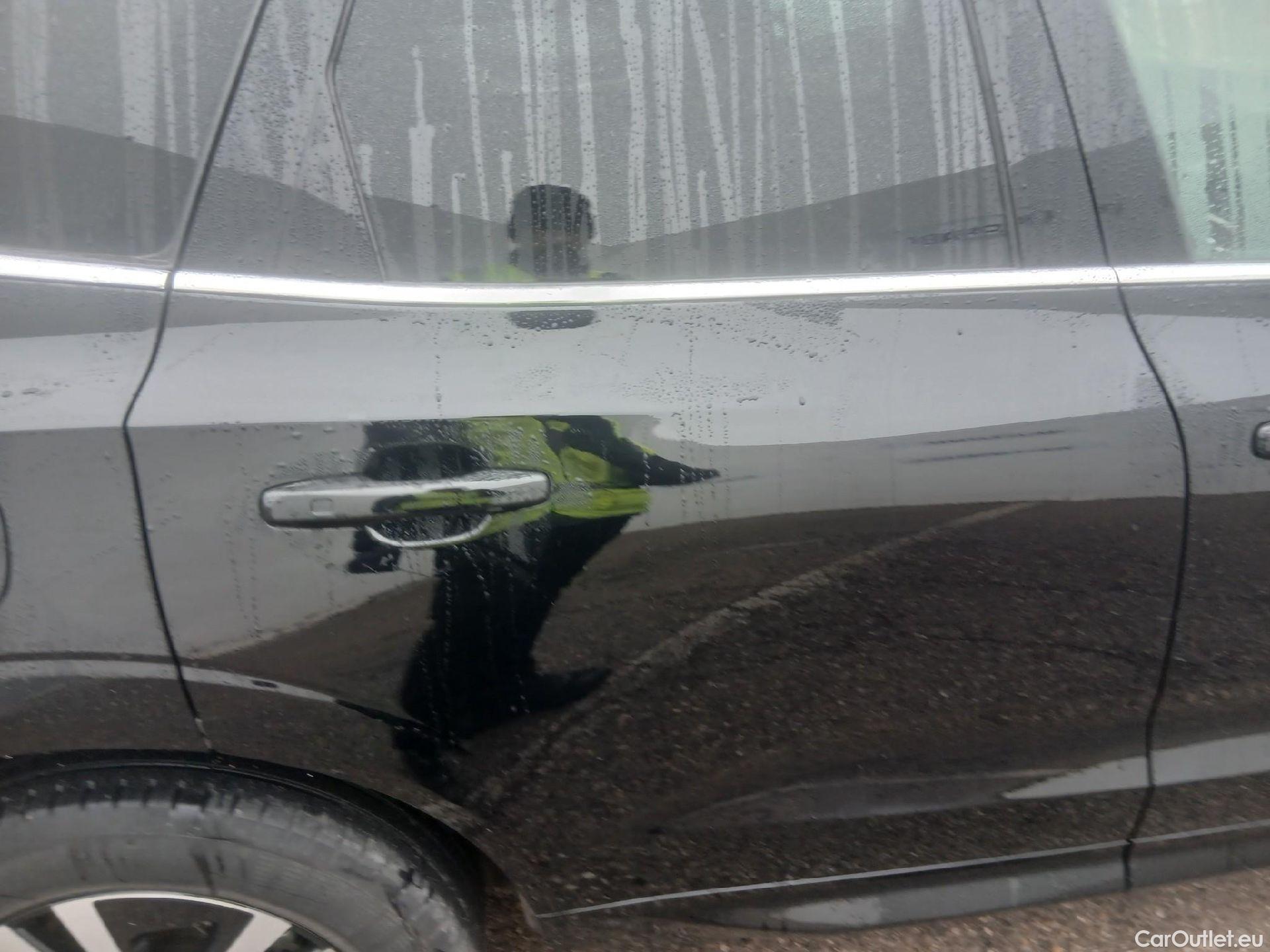  Volvo  XC60 VOLVO  / 2017 / 5P / todoterreno 2.0 B4 D Momentum Pro Auto #7