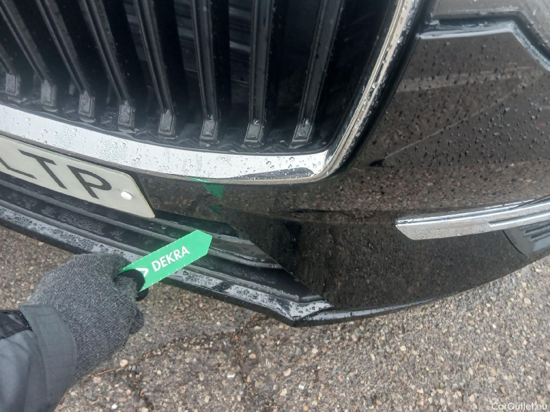  Volvo  XC60 VOLVO  / 2017 / 5P / todoterreno 2.0 B4 D Momentum Pro Auto #2