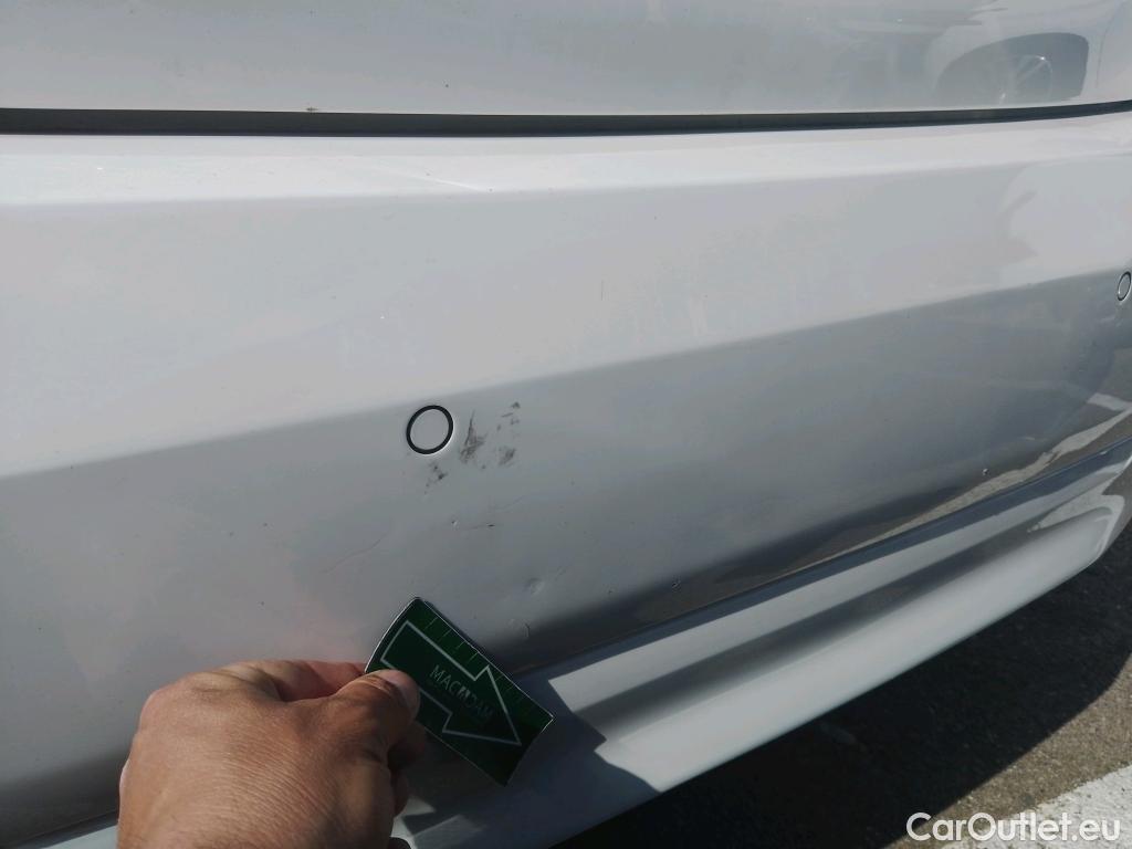  Bmw  Serie 1 BMW  / 2019 / 5P / berlina con portón 116d #17