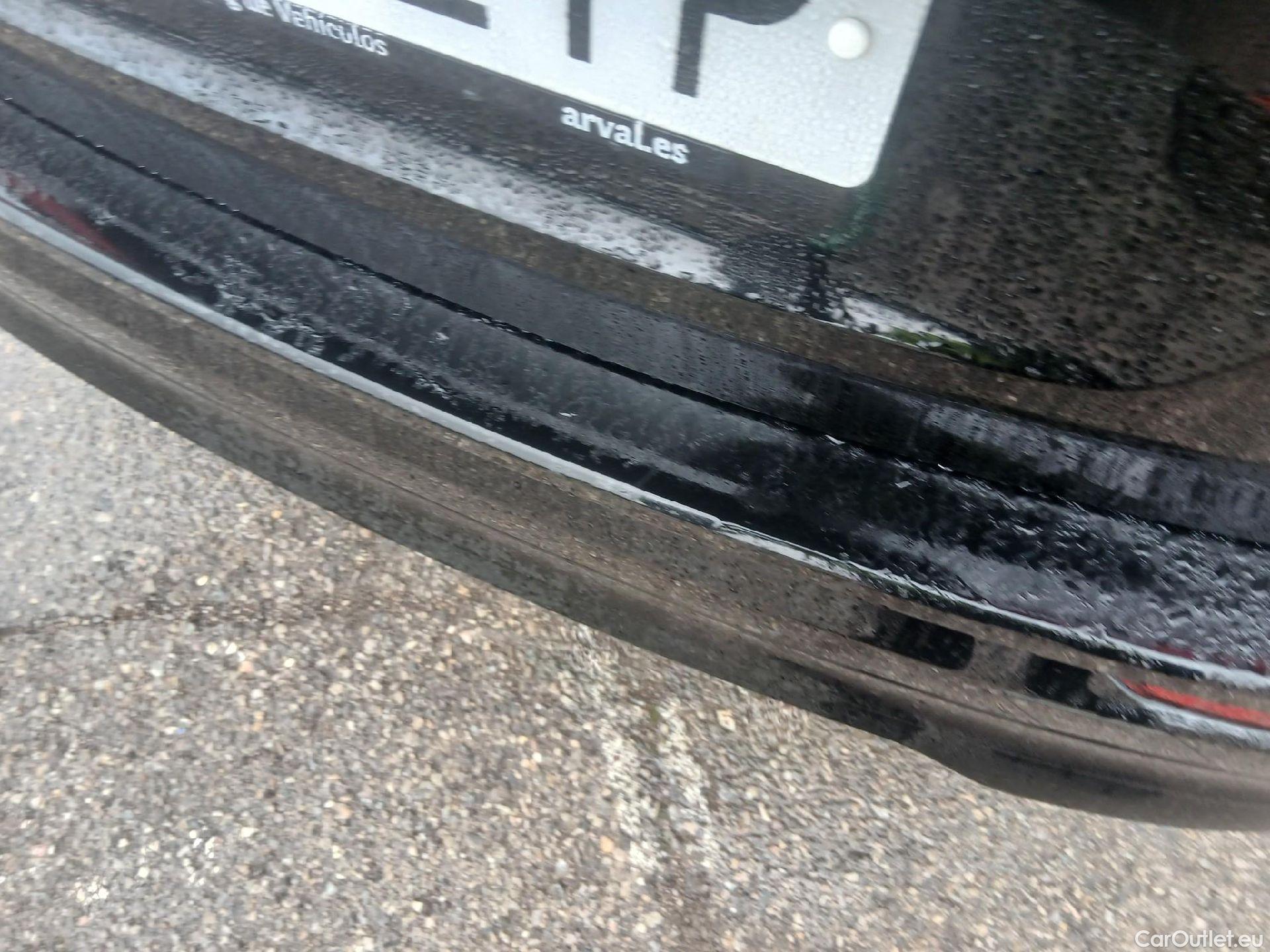  Volvo  XC60 VOLVO  / 2017 / 5P / todoterreno 2.0 B4 D Momentum Pro Auto #5