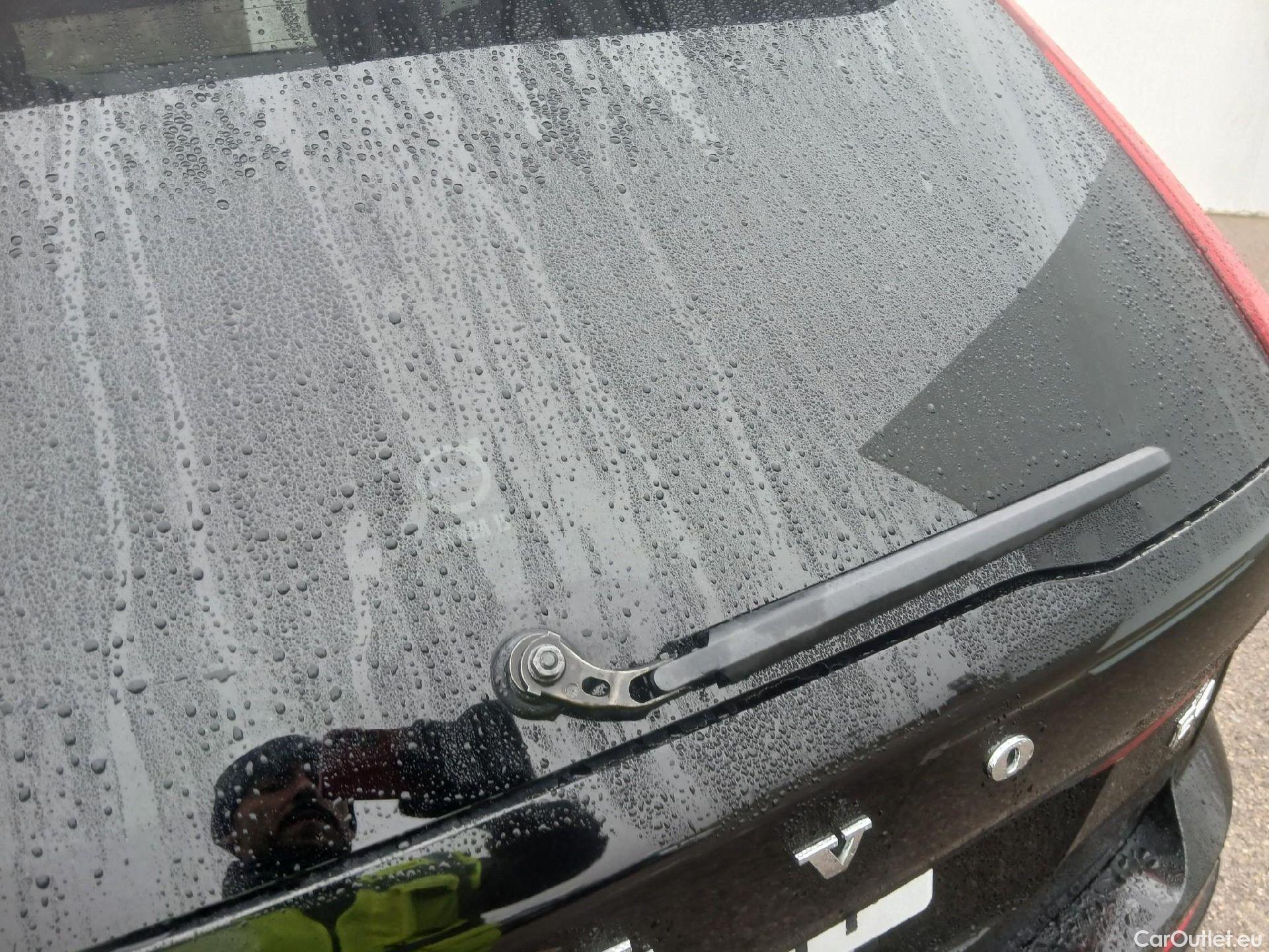  Volvo  XC60 VOLVO  / 2017 / 5P / todoterreno 2.0 B4 D Momentum Pro Auto #4