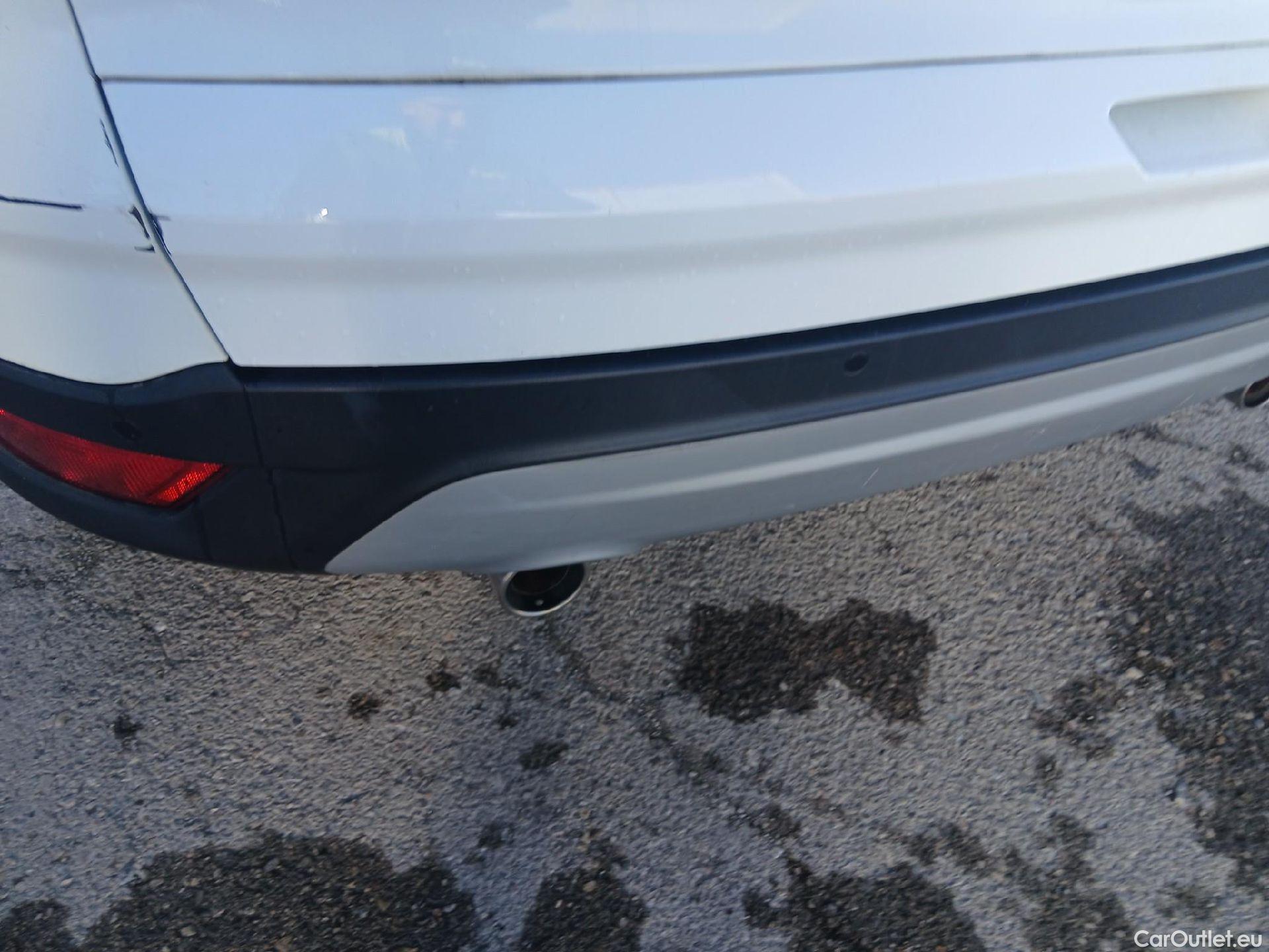  Ford  Kuga FORD  / 2016 / 5P / todoterreno 1.5 EcoBoost 88kW 4x2 Trend+ (CX) #26