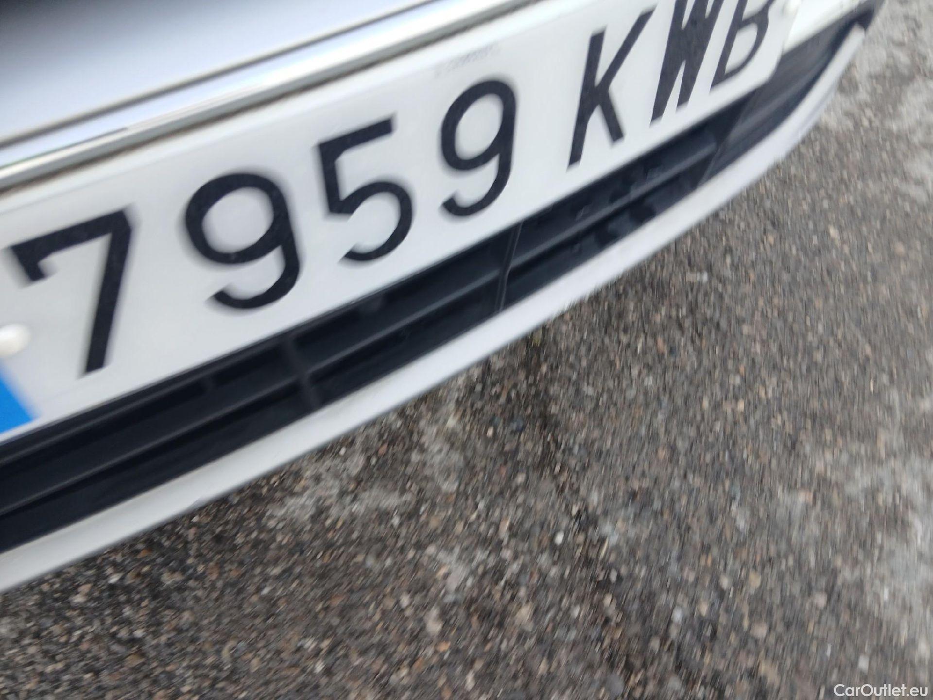  Ford  Kuga FORD  / 2016 / 5P / todoterreno 1.5 EcoBoost 88kW 4x2 Trend+ (CX) #6