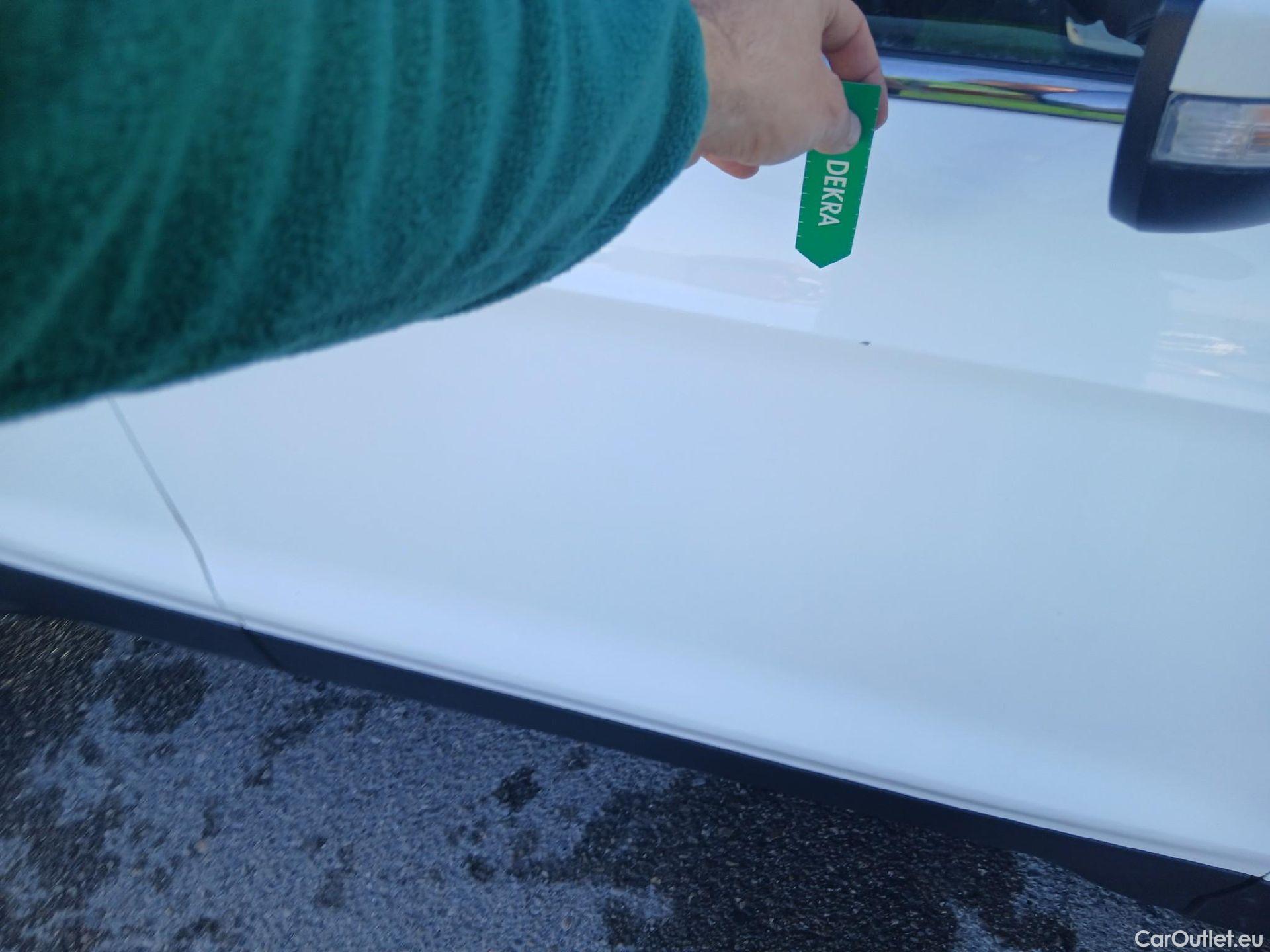  Ford  Kuga FORD  / 2016 / 5P / todoterreno 1.5 EcoBoost 88kW 4x2 Trend+ (CX) #33