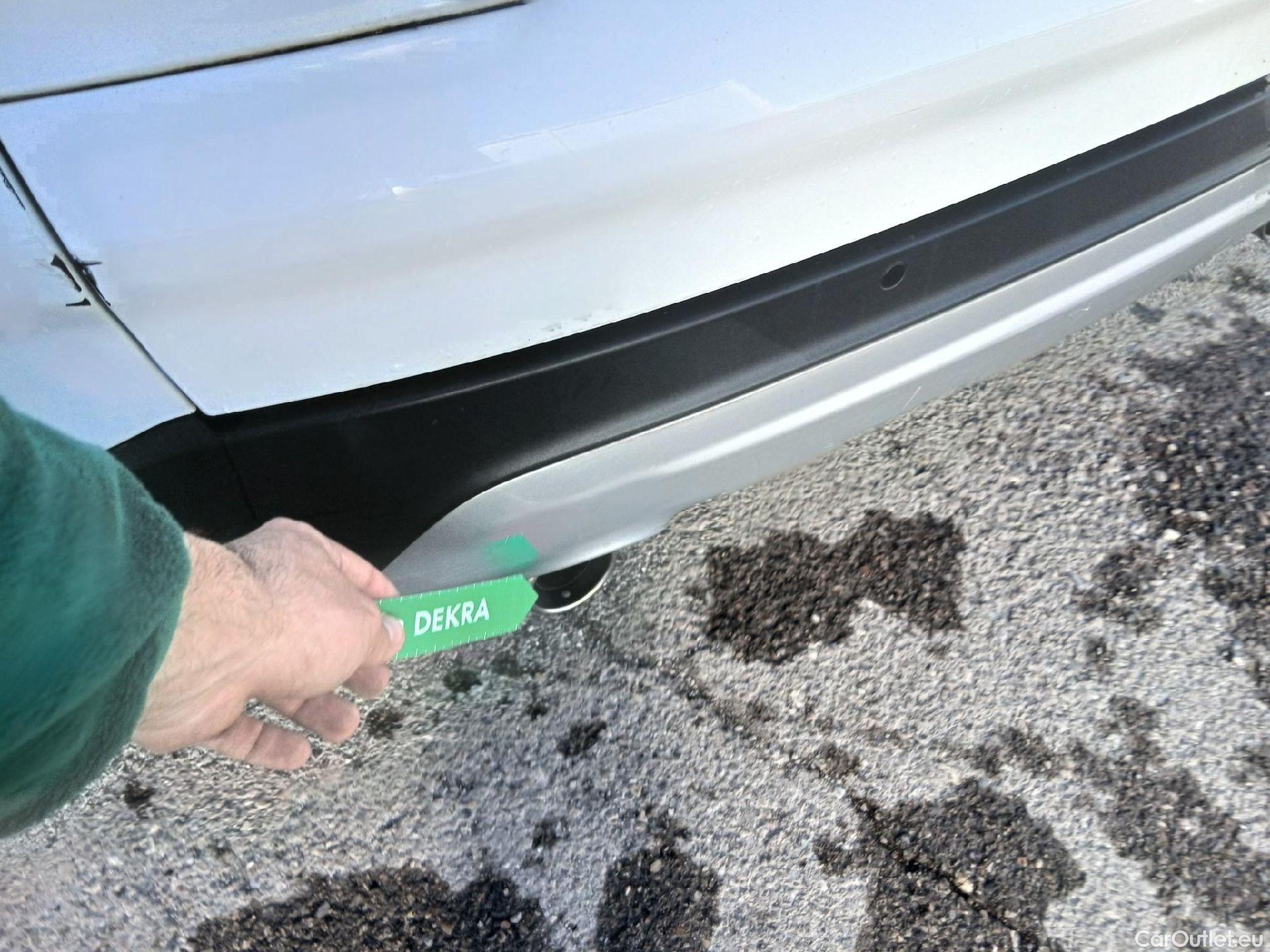  Ford  Kuga FORD  / 2016 / 5P / todoterreno 1.5 EcoBoost 88kW 4x2 Trend+ (CX) #25