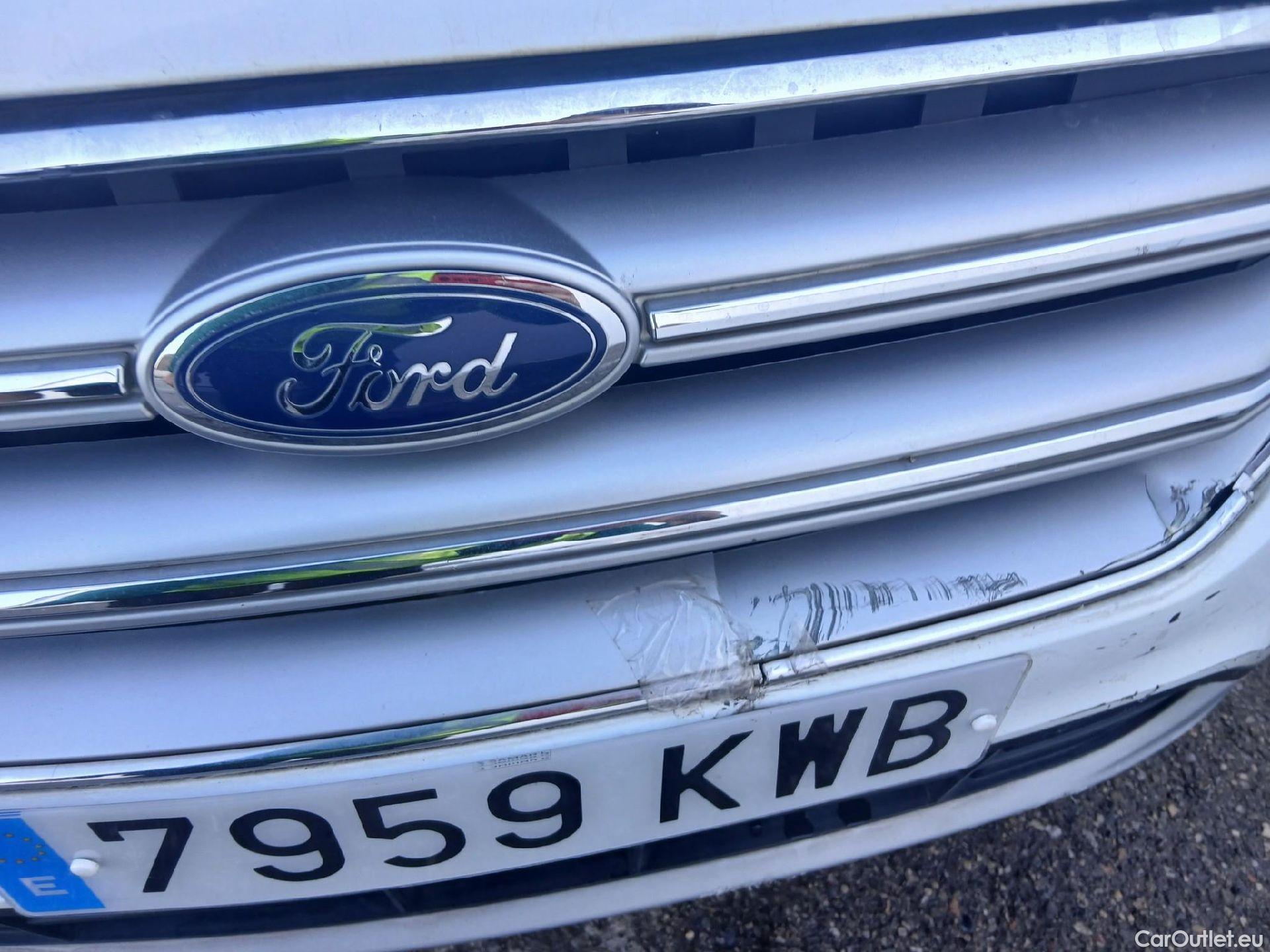  Ford  Kuga FORD  / 2016 / 5P / todoterreno 1.5 EcoBoost 88kW 4x2 Trend+ (CX) #7