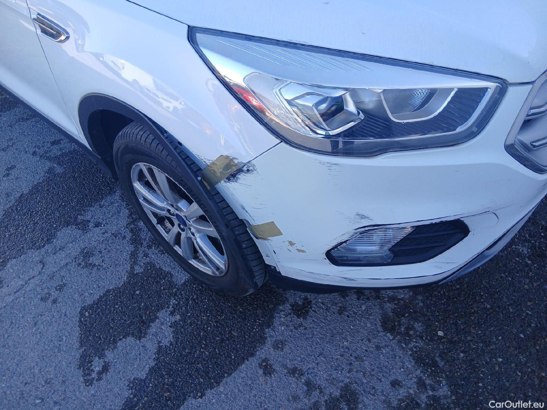  Ford  Kuga FORD  / 2016 / 5P / todoterreno 1.5 EcoBoost 88kW 4x2 Trend+ (CX) #2