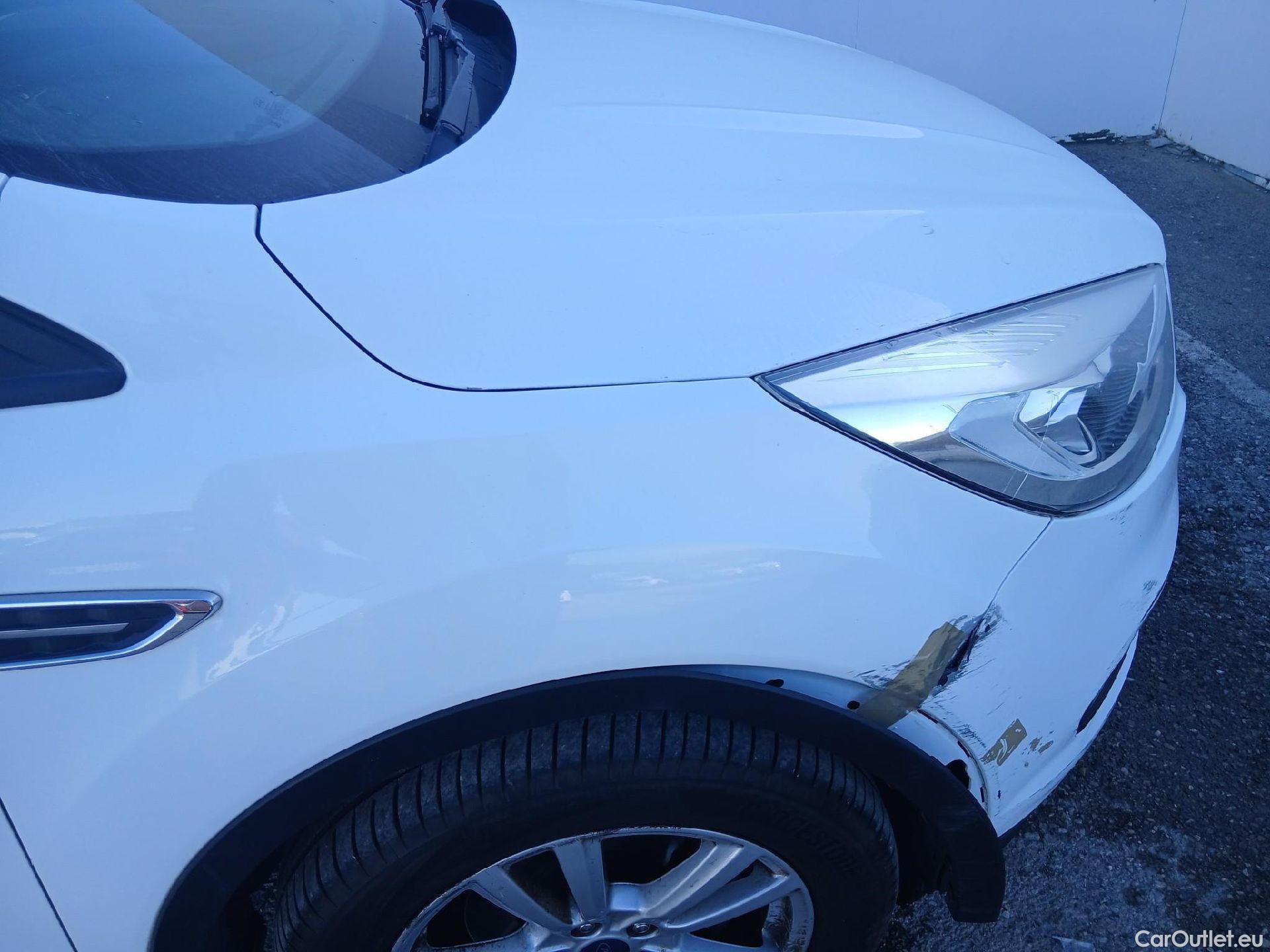  Ford  Kuga FORD  / 2016 / 5P / todoterreno 1.5 EcoBoost 88kW 4x2 Trend+ (CX) #36