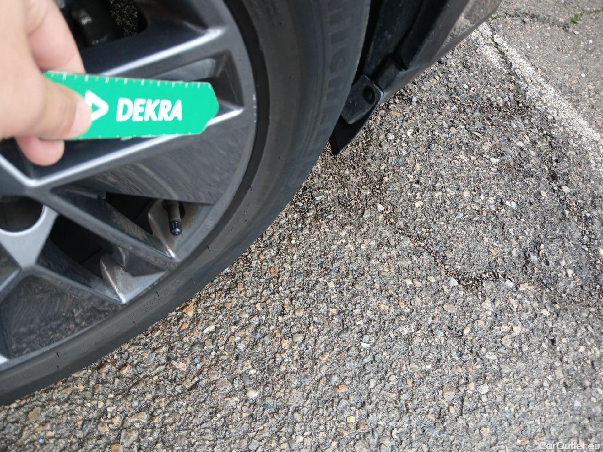  Nissan  Qashqai NISSAN  / 2021 / 5P / todoterreno DIG-T 116kW (158CV) mHEV Xtronic Acenta (AC) #30