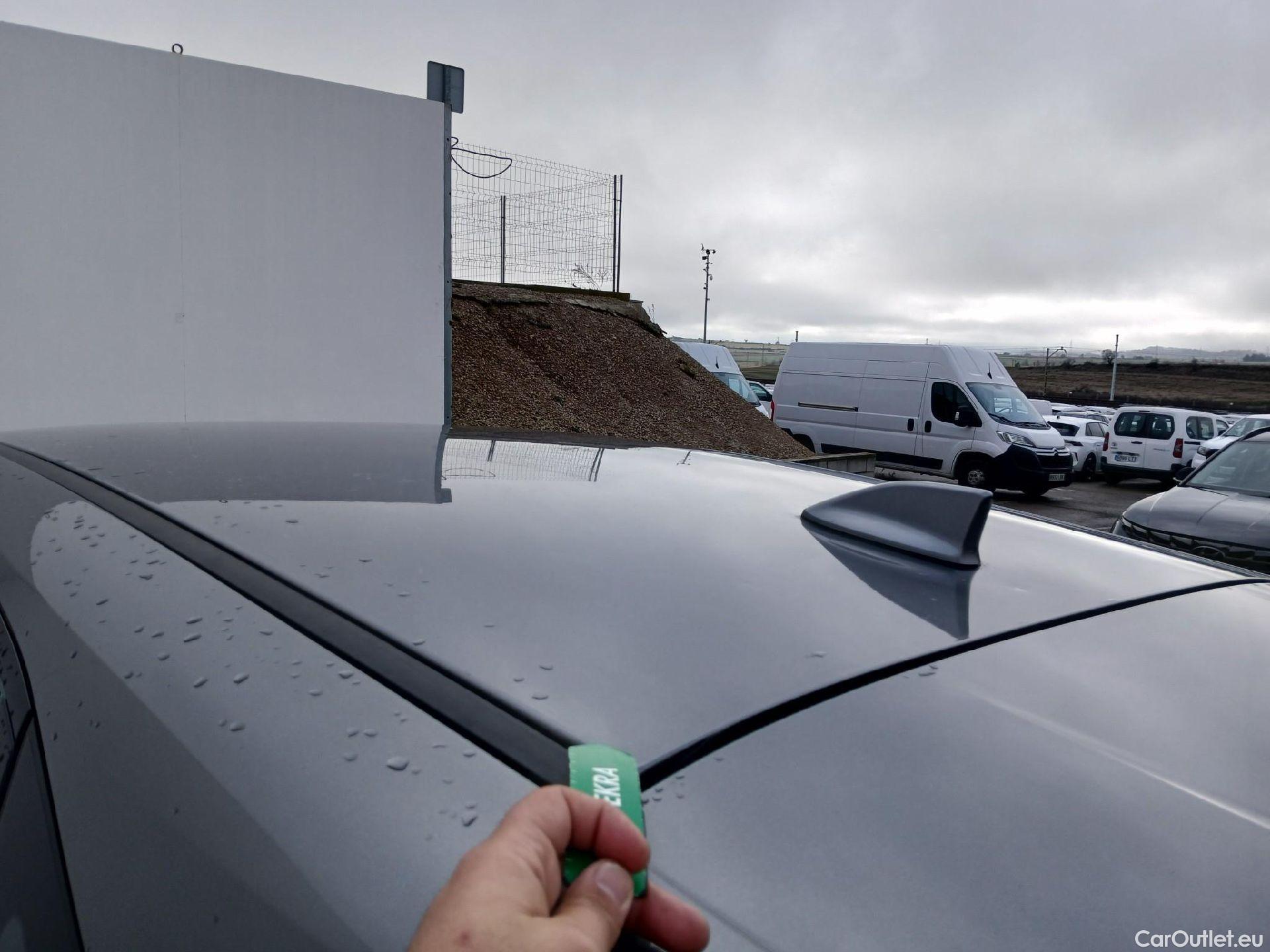  Nissan  Qashqai NISSAN  / 2021 / 5P / todoterreno DIG-T 116kW (158CV) mHEV Xtronic Acenta (AC) #14