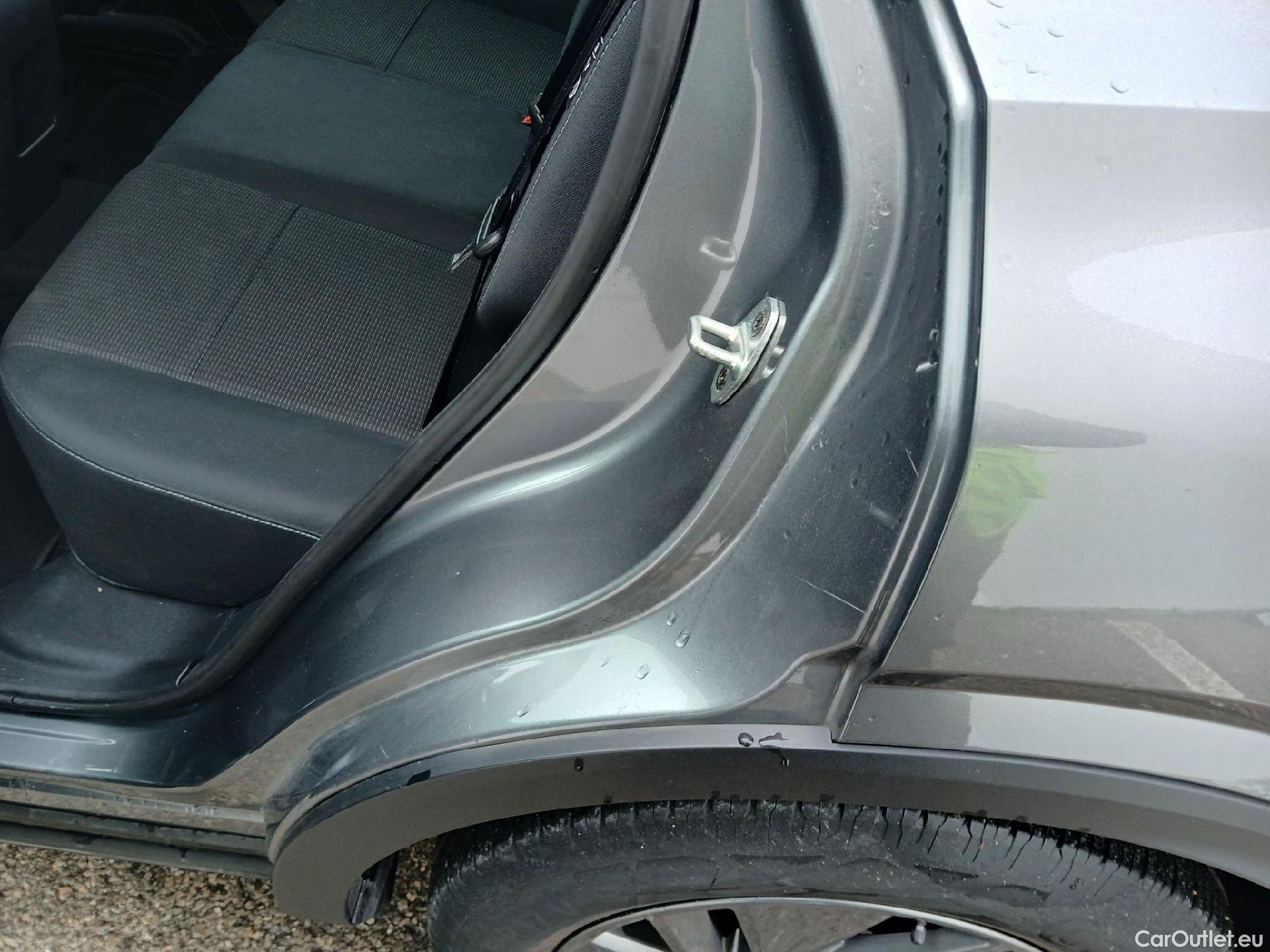  Nissan  Qashqai NISSAN  / 2021 / 5P / todoterreno DIG-T 116kW (158CV) mHEV Xtronic Acenta (AC) #3