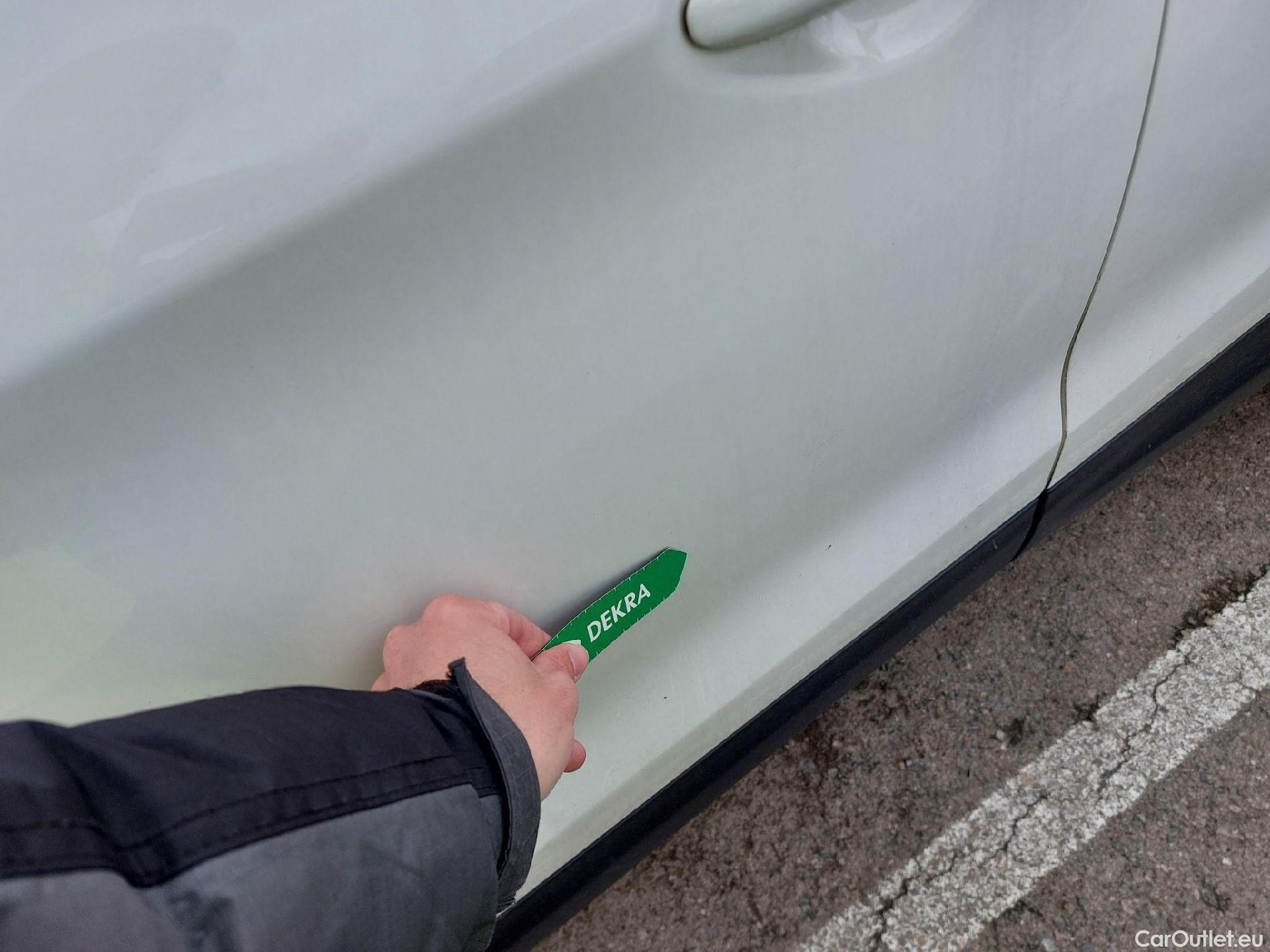  Nissan  Qashqai NISSAN  / 2017 / 5P / todoterreno DIG-T 103 kW (140 CV) E6D N-CONNECTA #9