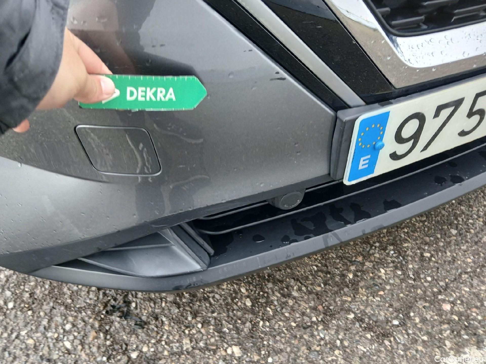  Nissan  Qashqai NISSAN  / 2021 / 5P / todoterreno DIG-T 116kW (158CV) mHEV Xtronic Acenta (AC) #6