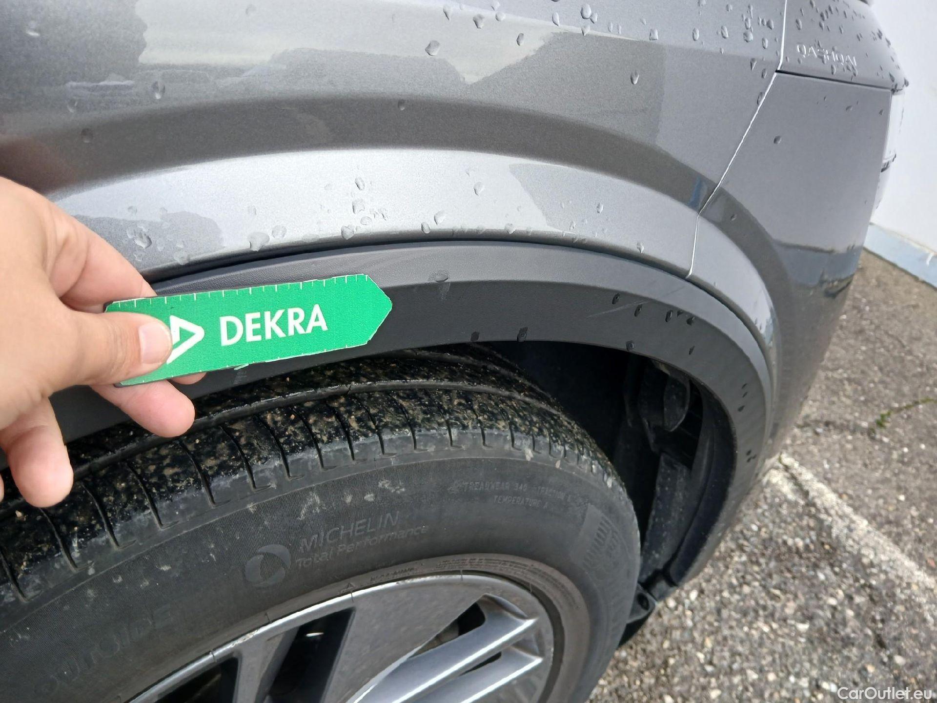  Nissan  Qashqai NISSAN  / 2021 / 5P / todoterreno DIG-T 116kW (158CV) mHEV Xtronic Acenta (AC) #27