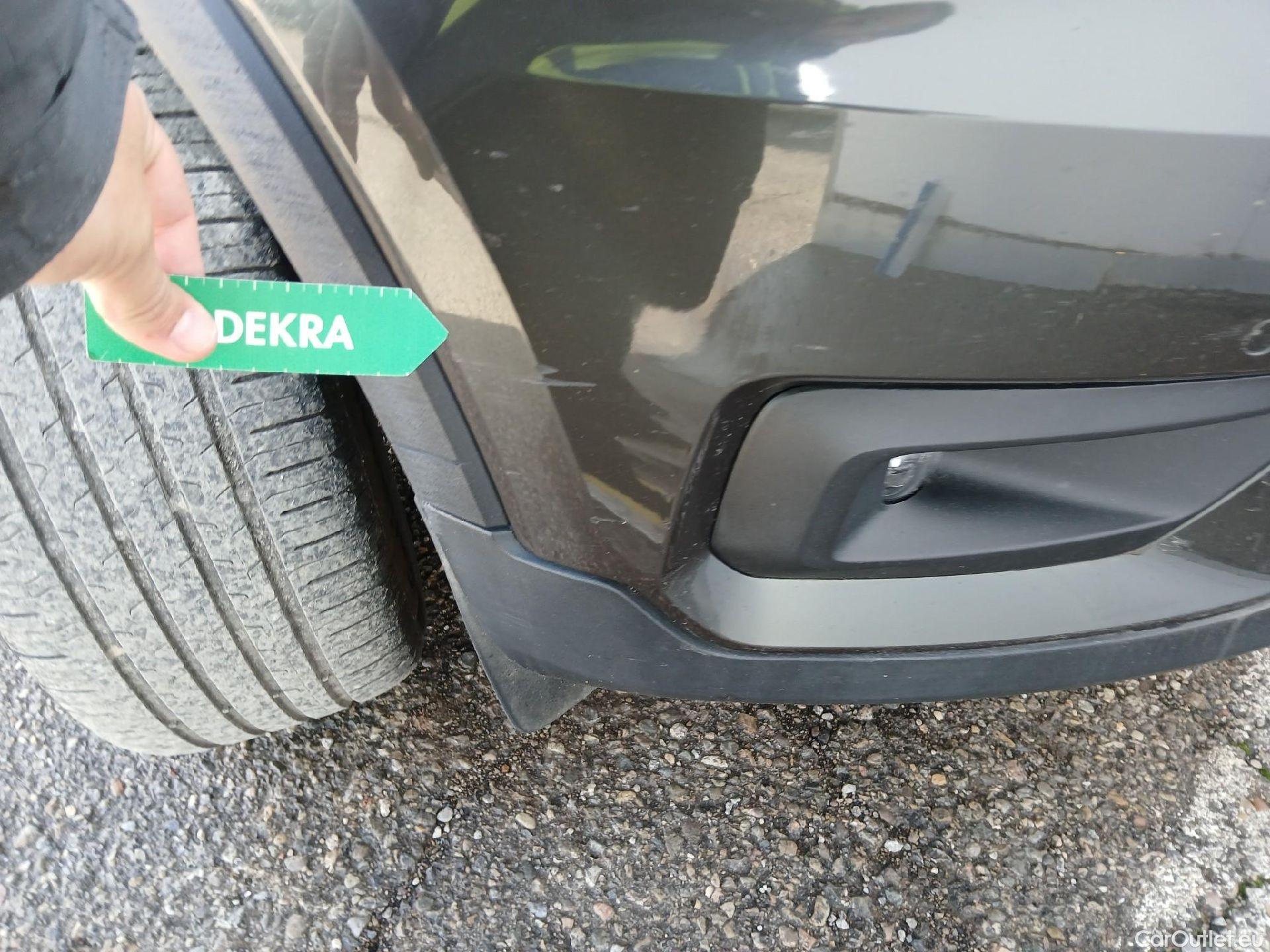  Volvo  XC 40 VOLVO XC40 / 2017 / 5P / todoterreno 2.0 D3 Inscription Auto #4