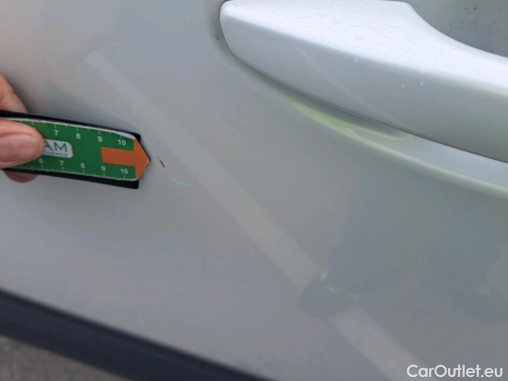  Peugeot  3008 PEUGEOT  / 2020 / 5P / todoterreno 1.5 BlueHDi 96kW (130CV) S&S Active Pack #24