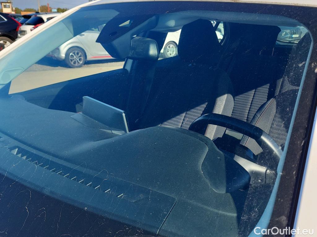  Peugeot  2008 PEUGEOT  / 2019 / 5P / todoterreno Active Pack BlueHDI 81kW (110CV) #1