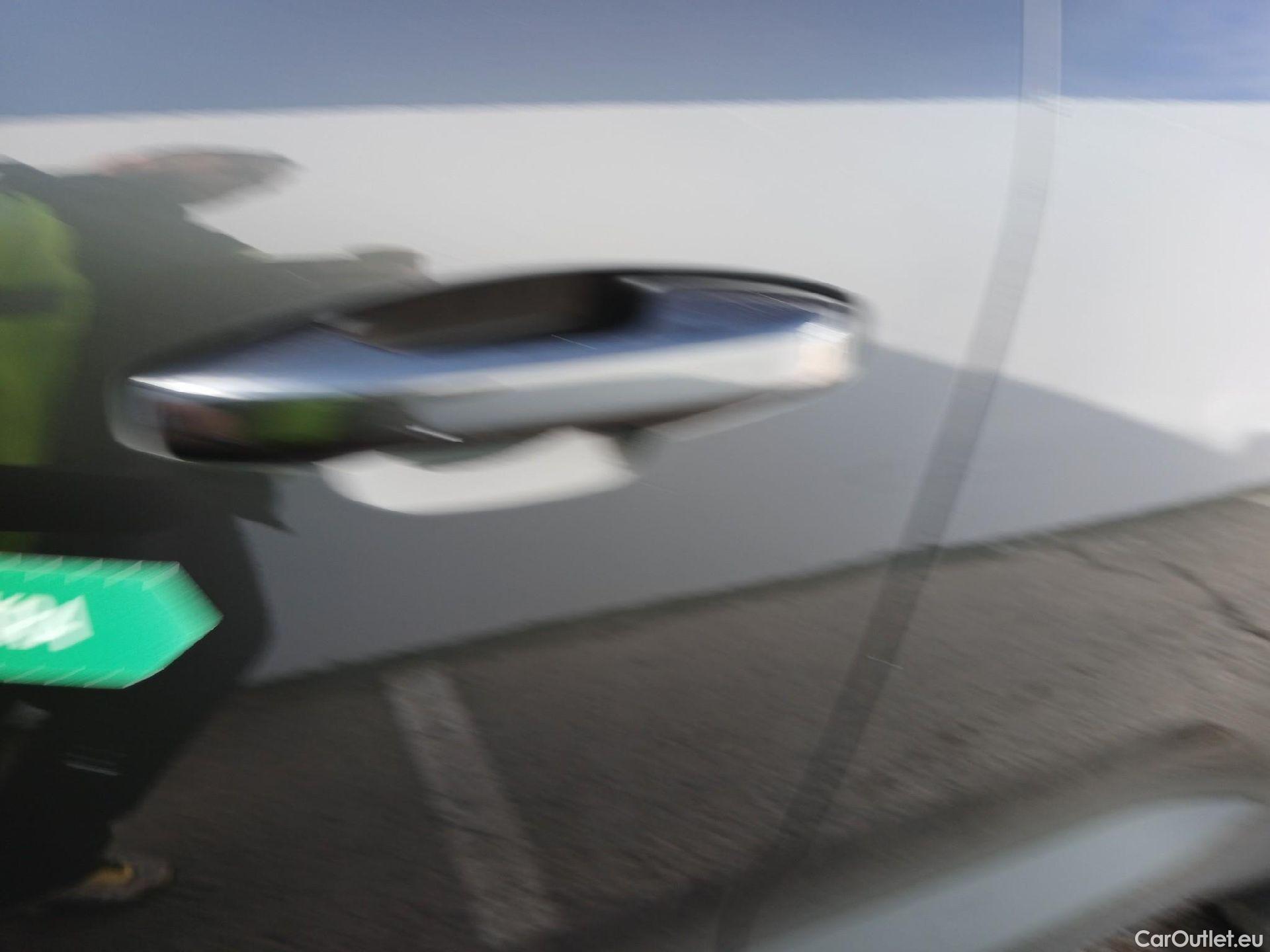  Volvo  XC 40 VOLVO XC40 / 2017 / 5P / todoterreno 2.0 D3 Inscription Auto #14