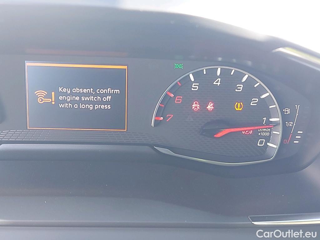  Peugeot  2008 PEUGEOT  / 2019 / 5P / todoterreno Allure BlueHDI 81kW (110CV) #16