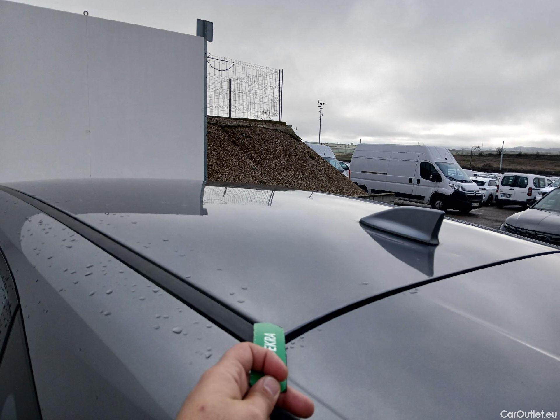  Nissan  Qashqai NISSAN  / 2021 / 5P / todoterreno DIG-T 116kW (158CV) mHEV Xtronic Acenta (AC) #16