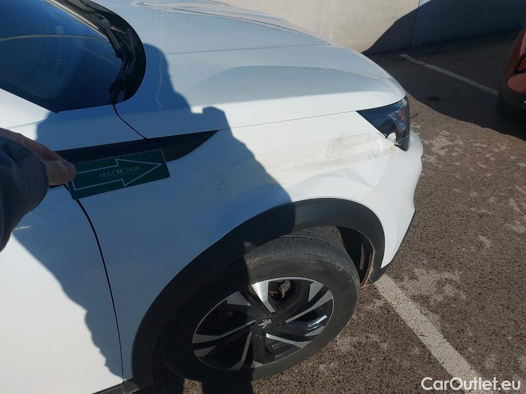  Peugeot  2008 PEUGEOT  / 2019 / 5P / todoterreno Allure BlueHDI 81kW (110CV) #1