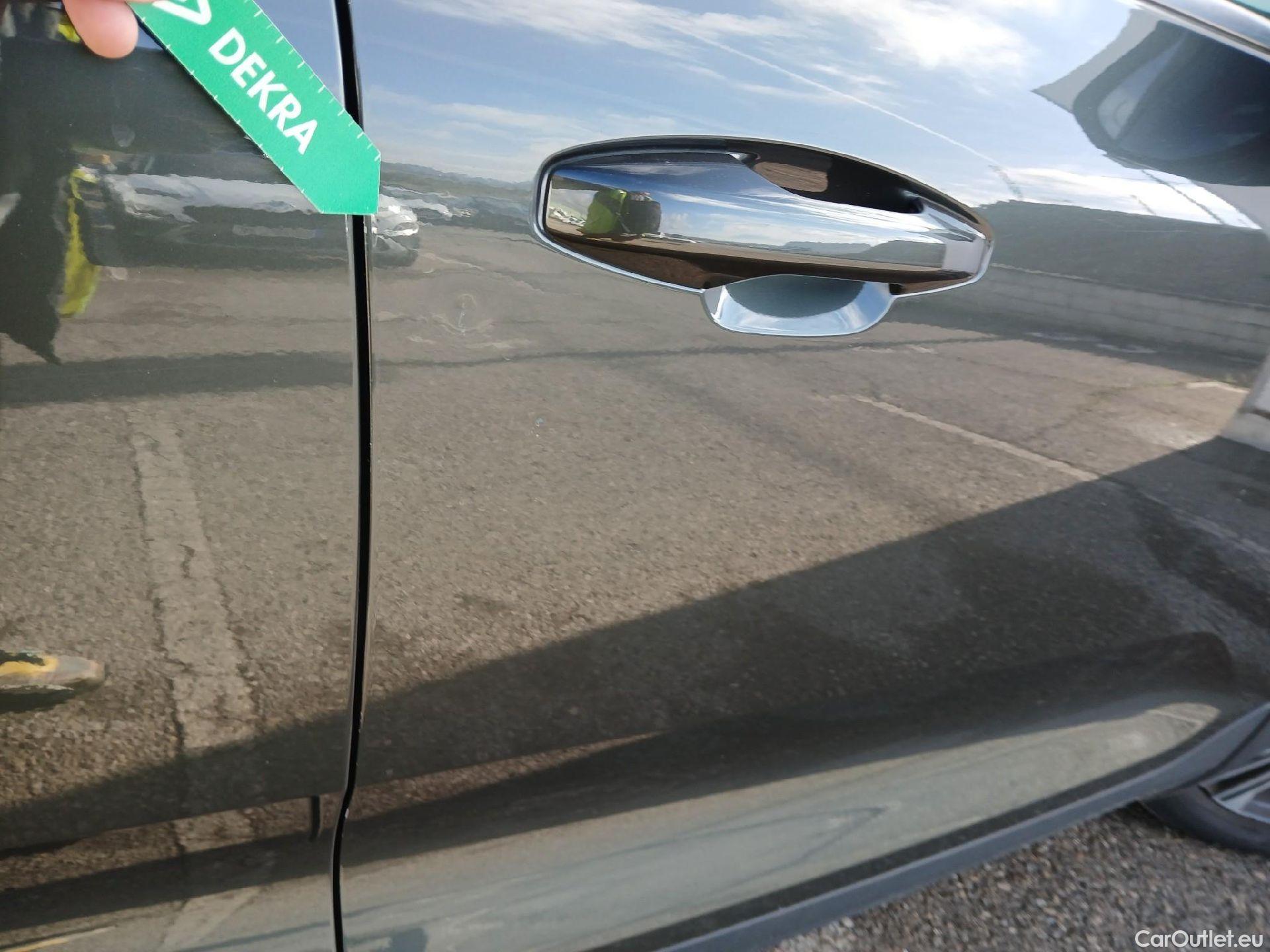  Volvo  XC 40 VOLVO XC40 / 2017 / 5P / todoterreno 2.0 D3 Inscription Auto #30