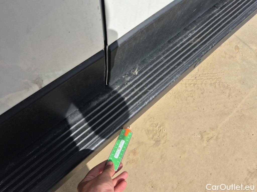  Peugeot  Boxer PEUGEOT  / 2014 / 4P / furgón Pack 330 L1 H1 BHDI 88kW(120CV) S&S 6 V. #EQUIPO FRIO  + ISOTERMO# #23