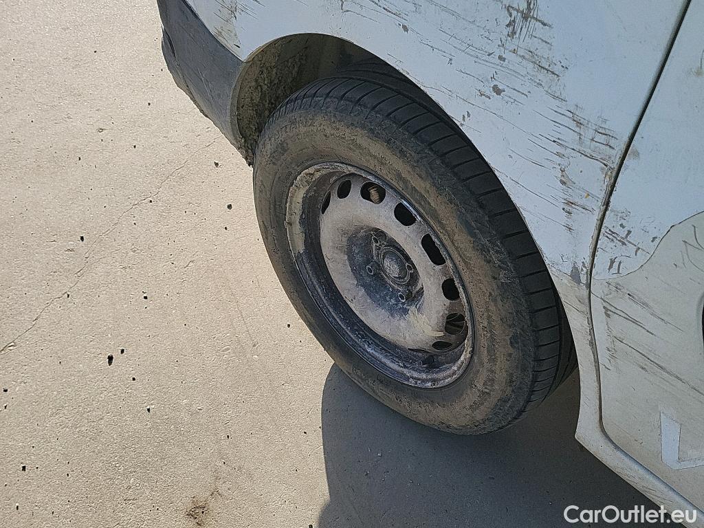  Peugeot  Partner PEUGEOT  / 2015 / 4P / combi TEPEE Access 1.6 BlueHDi 55KW (75CV) #55