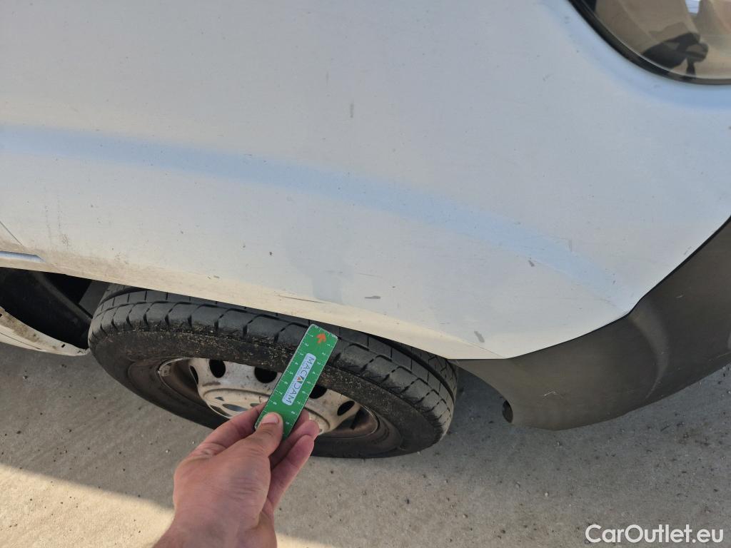  Peugeot  Boxer PEUGEOT  / 2014 / 4P / furgón Pack 330 L1 H1 BHDI 88kW(120CV) S&S 6 V. #EQUIPO FRIO  + ISOTERMO# #28