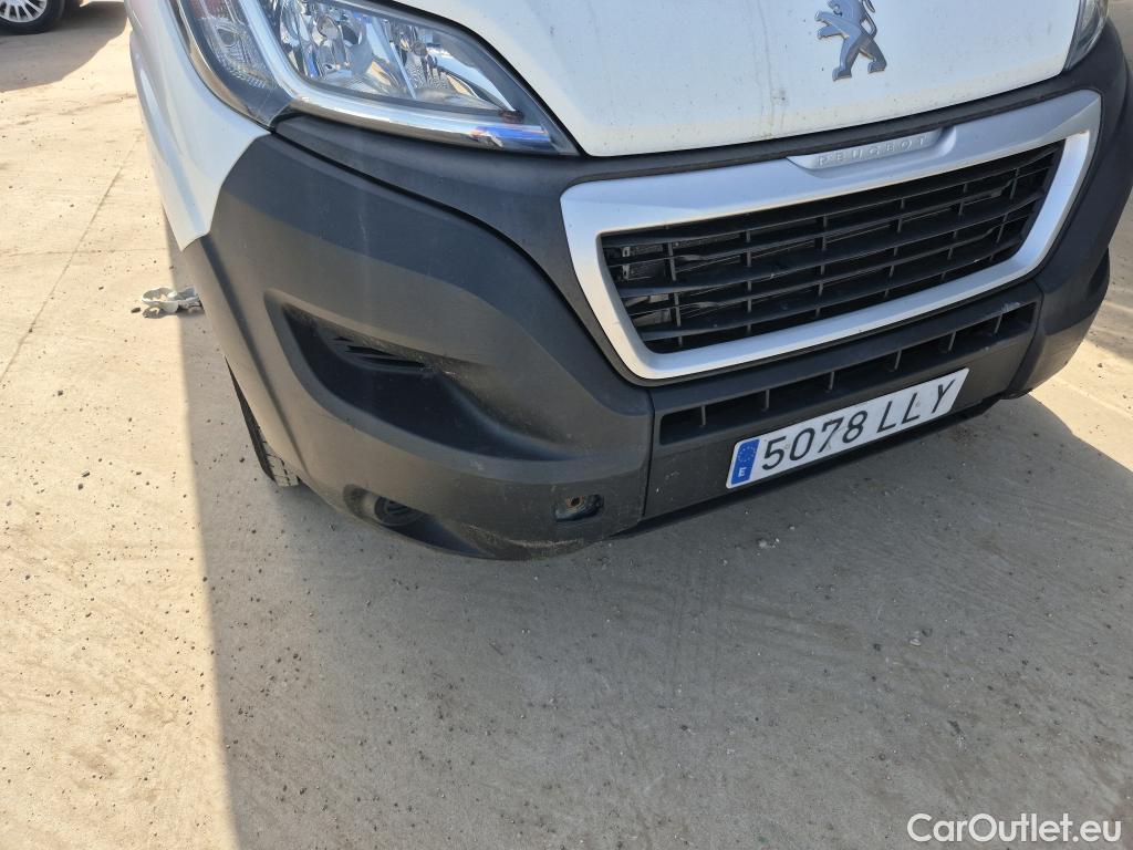  Peugeot  Boxer PEUGEOT  / 2014 / 4P / furgón Pack 330 L1 H1 BHDI 88kW(120CV) S&S 6 V. #EQUIPO FRIO  + ISOTERMO# #31