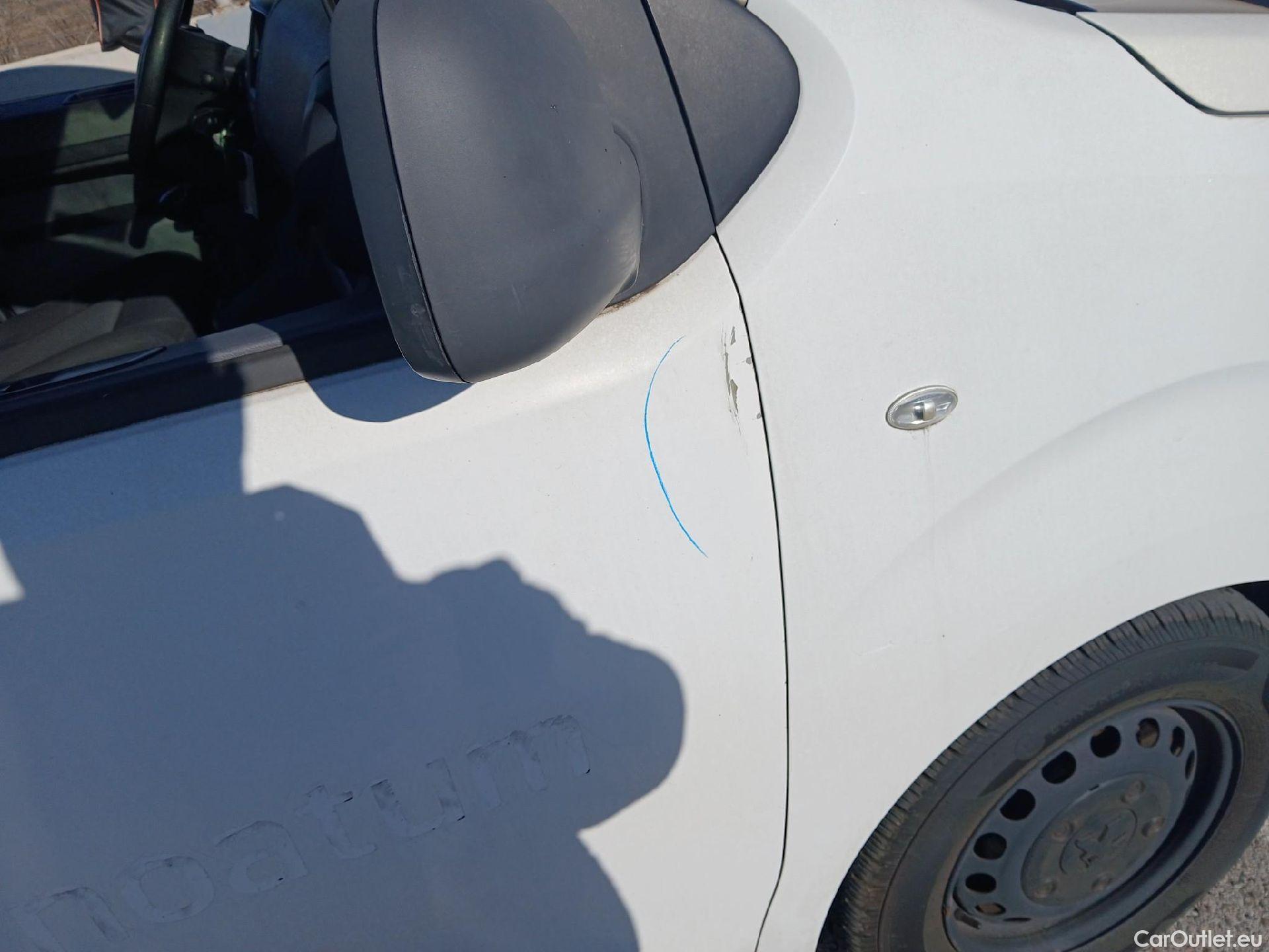  Peugeot  Expert PEUGEOT  / 2016 / 4P / combi Combi 1.6 BlueHDi 73KW (100CV) Standard #28