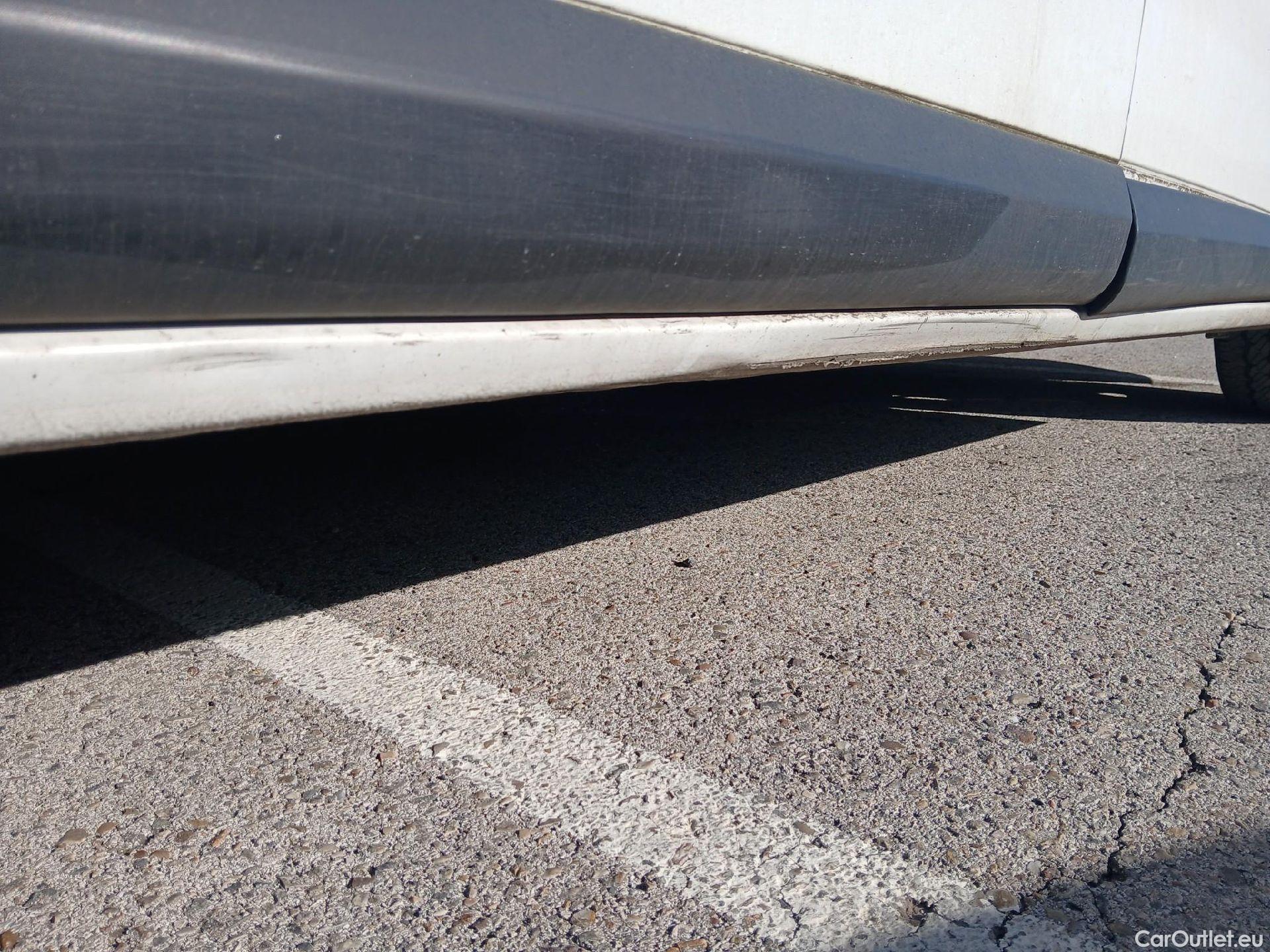  Peugeot  Expert PEUGEOT  / 2016 / 4P / combi Combi 1.6 BlueHDi 73KW (100CV) Standard #25