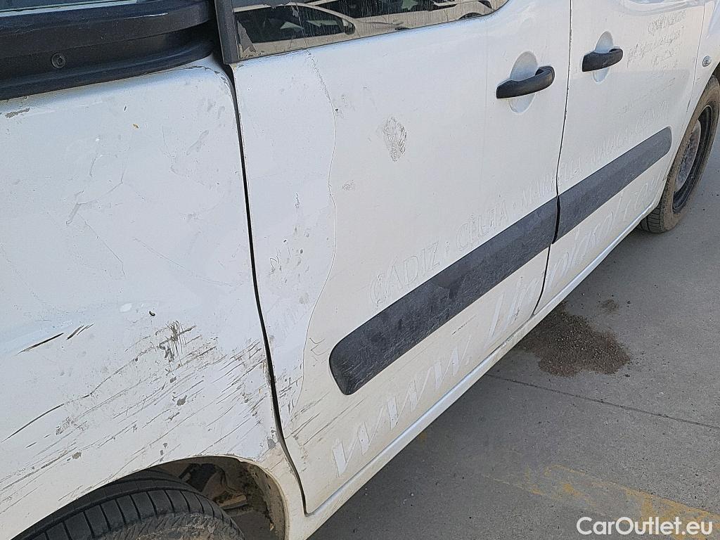  Peugeot  Partner PEUGEOT  / 2015 / 4P / combi TEPEE Access 1.6 BlueHDi 55KW (75CV) #11