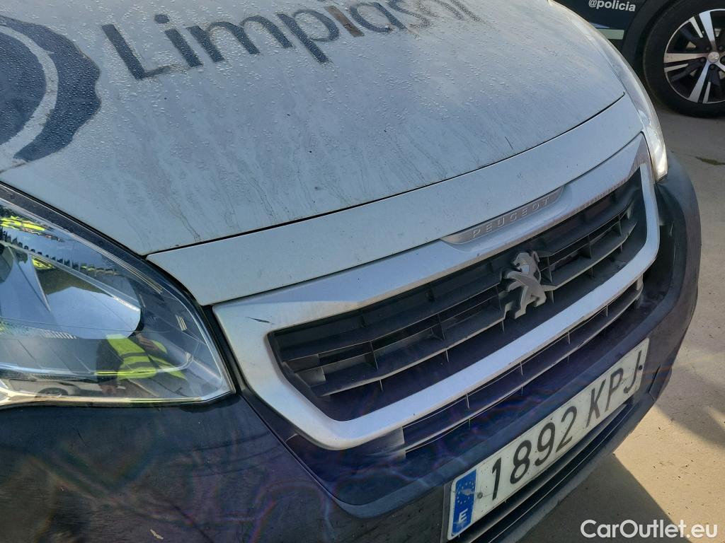  Peugeot  Partner PEUGEOT  / 2015 / 4P / combi TEPEE Access 1.6 BlueHDi 55KW (75CV) #59