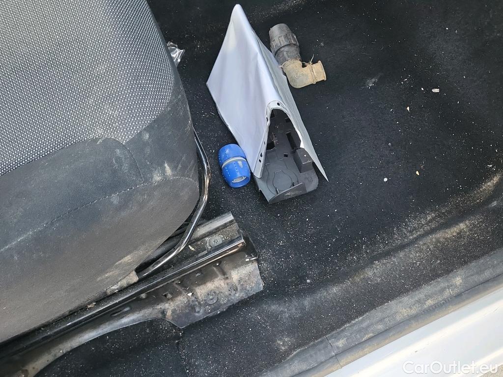  Peugeot  Partner PEUGEOT  / 2015 / 4P / combi TEPEE Access 1.6 BlueHDi 55KW (75CV) #41