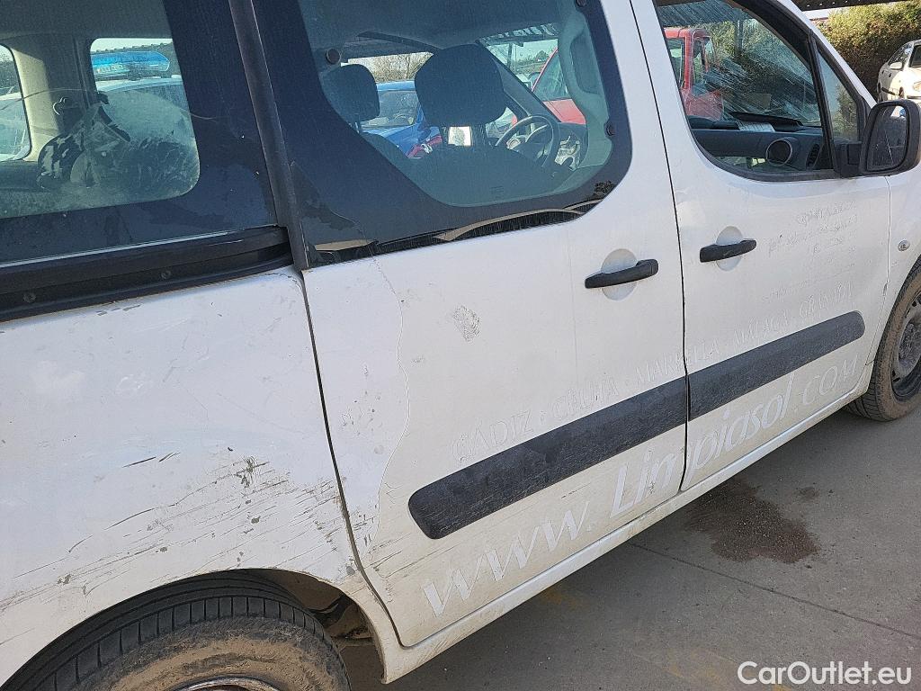  Peugeot  Partner PEUGEOT  / 2015 / 4P / combi TEPEE Access 1.6 BlueHDi 55KW (75CV) #36