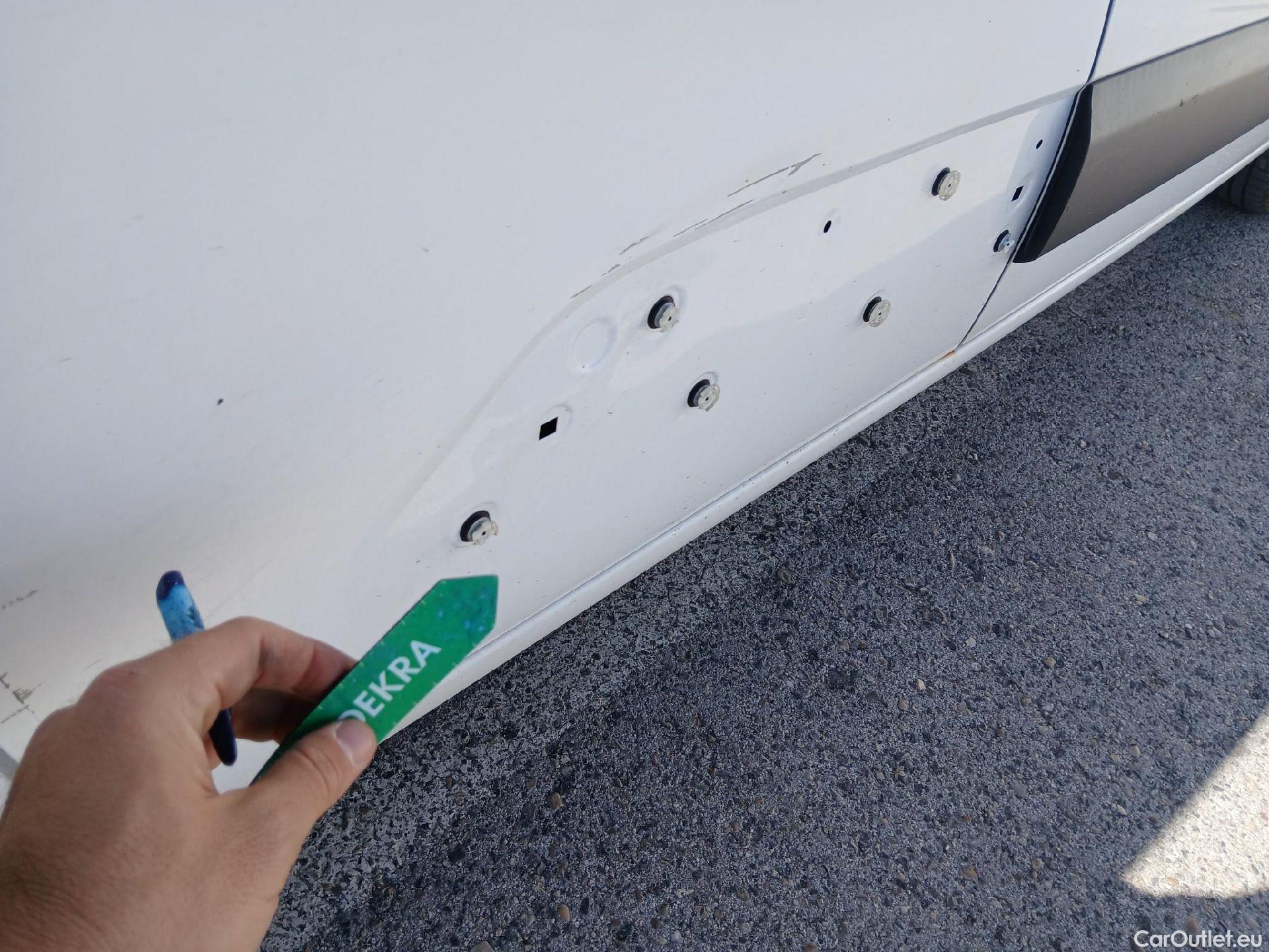  Peugeot  Partner PEUGEOT  / 2018 / 3P / furgón derivado de turismo Pro Standard 600kg BlueHDi 73kW (AC) #36