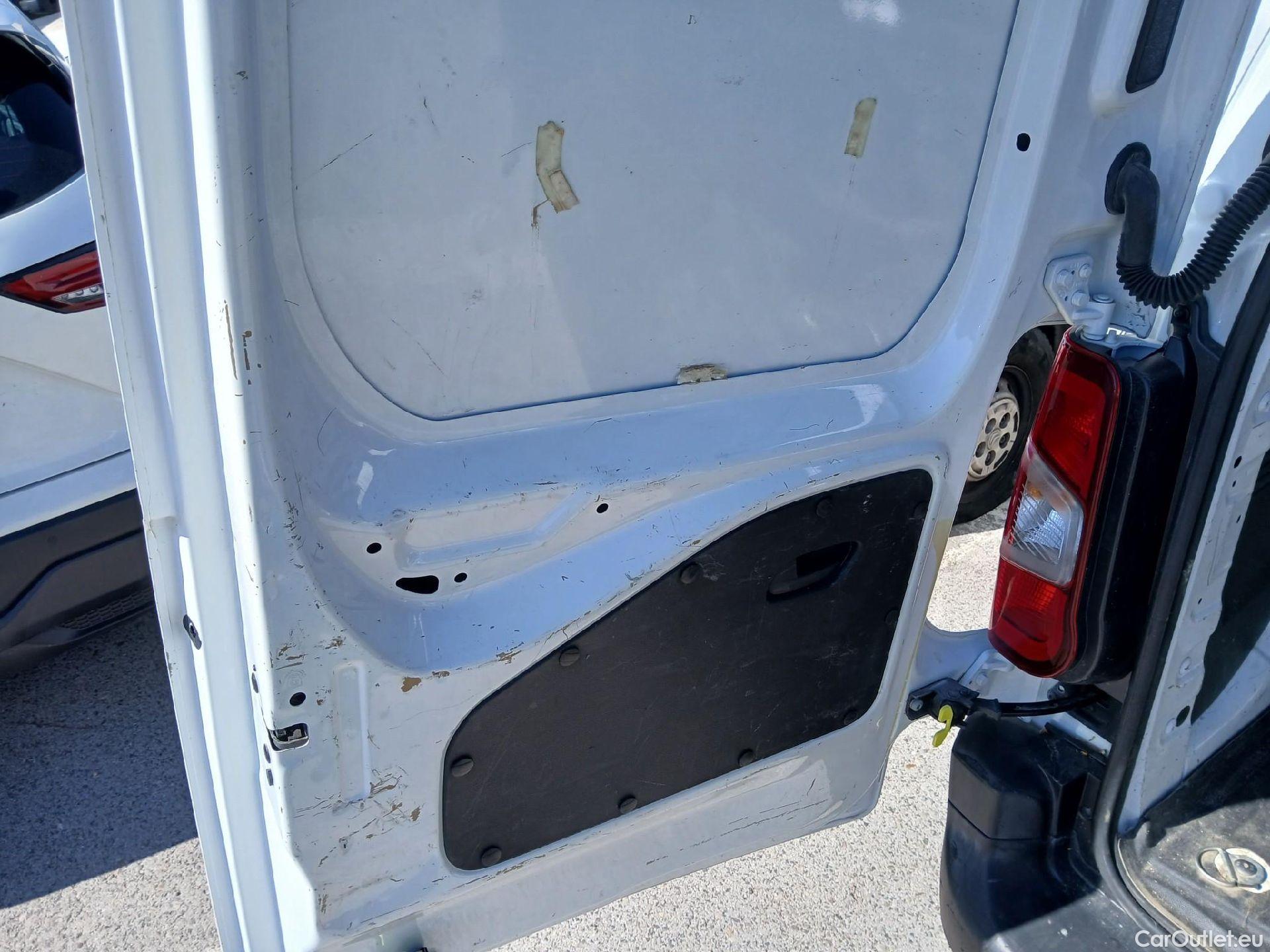  Peugeot  Partner PEUGEOT  / 2018 / 3P / furgón derivado de turismo Pro Standard 600kg BlueHDi 73kW (AC) #5