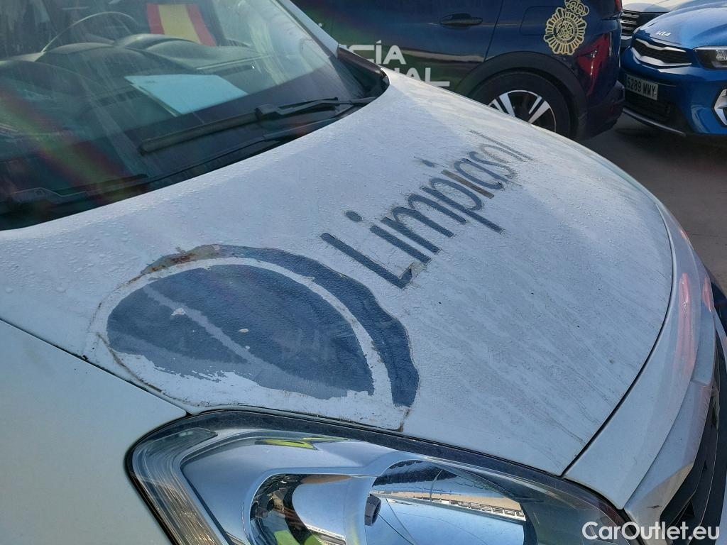  Peugeot  Partner PEUGEOT  / 2015 / 4P / combi TEPEE Access 1.6 BlueHDi 55KW (75CV) #37