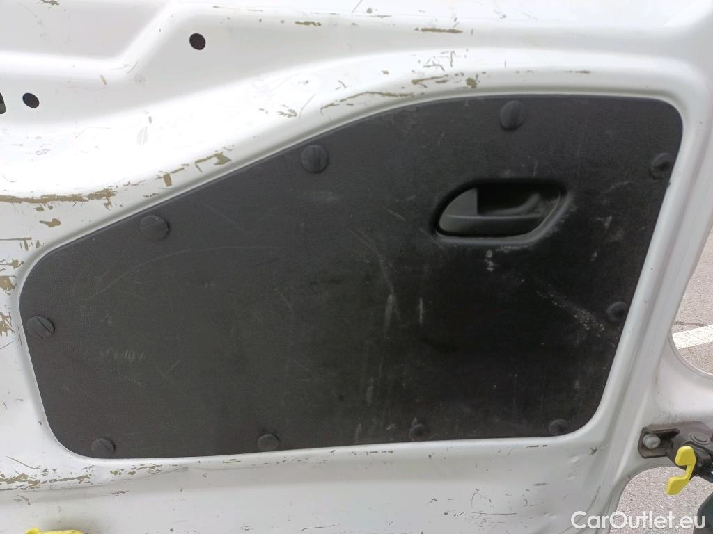  Peugeot  Partner PEUGEOT  / 2018 / 4P / furgón derivado de turismo Premium Standard 600kg BlueHDi 73kW (AC) #29