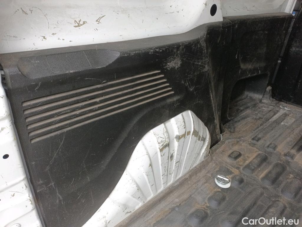  Peugeot  Partner PEUGEOT  / 2018 / 4P / furgón derivado de turismo Premium Standard 600kg BlueHDi 73kW (AC) #32