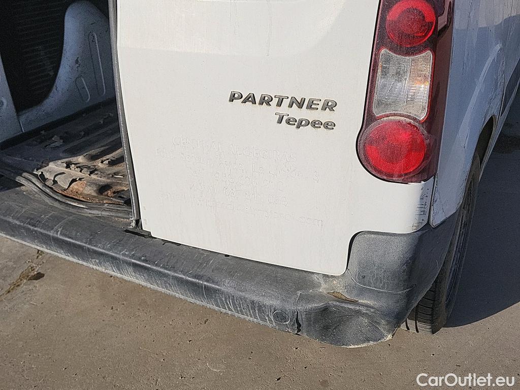  Peugeot  Partner PEUGEOT  / 2015 / 4P / combi TEPEE Access 1.6 BlueHDi 55KW (75CV) #30