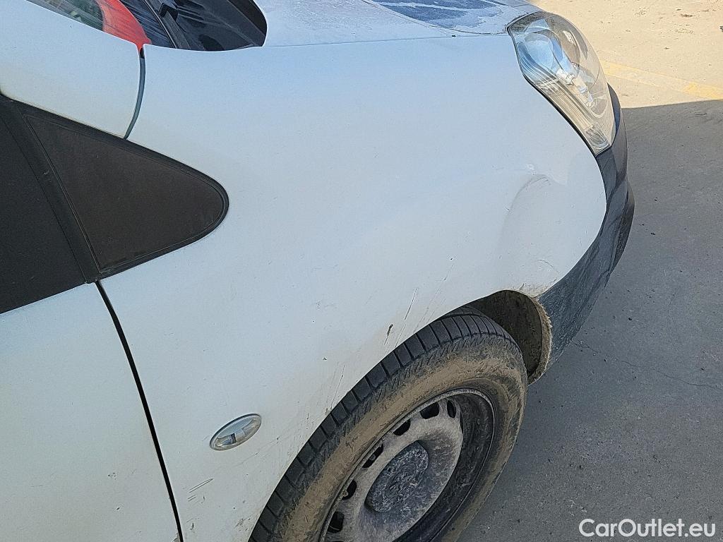  Peugeot  Partner PEUGEOT  / 2015 / 4P / combi TEPEE Access 1.6 BlueHDi 55KW (75CV) #27