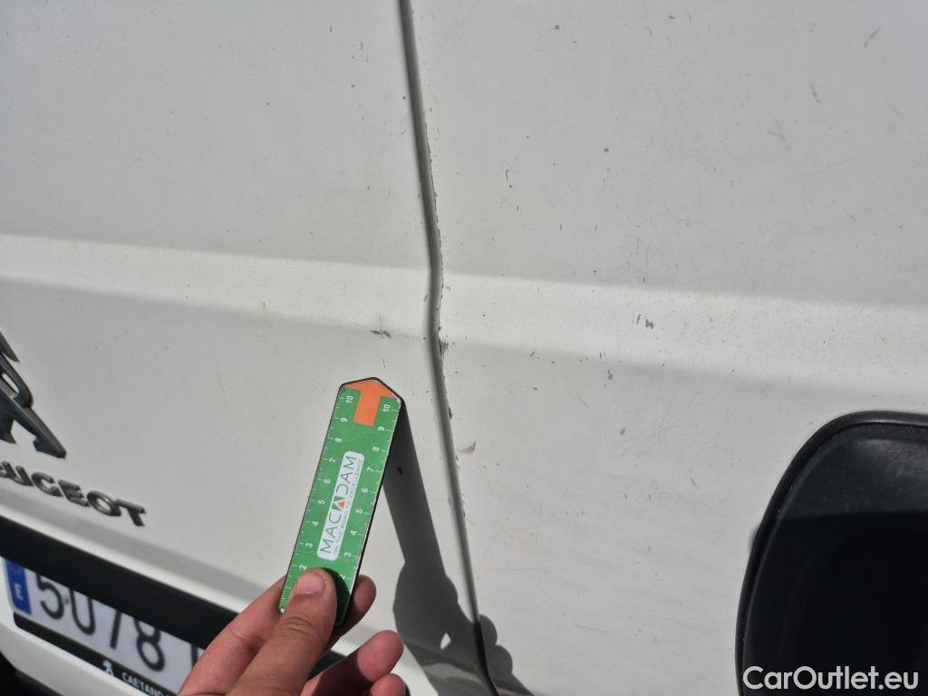  Peugeot  Boxer PEUGEOT  / 2014 / 4P / furgón Pack 330 L1 H1 BHDI 88kW(120CV) S&S 6 V. #EQUIPO FRIO  + ISOTERMO# #37