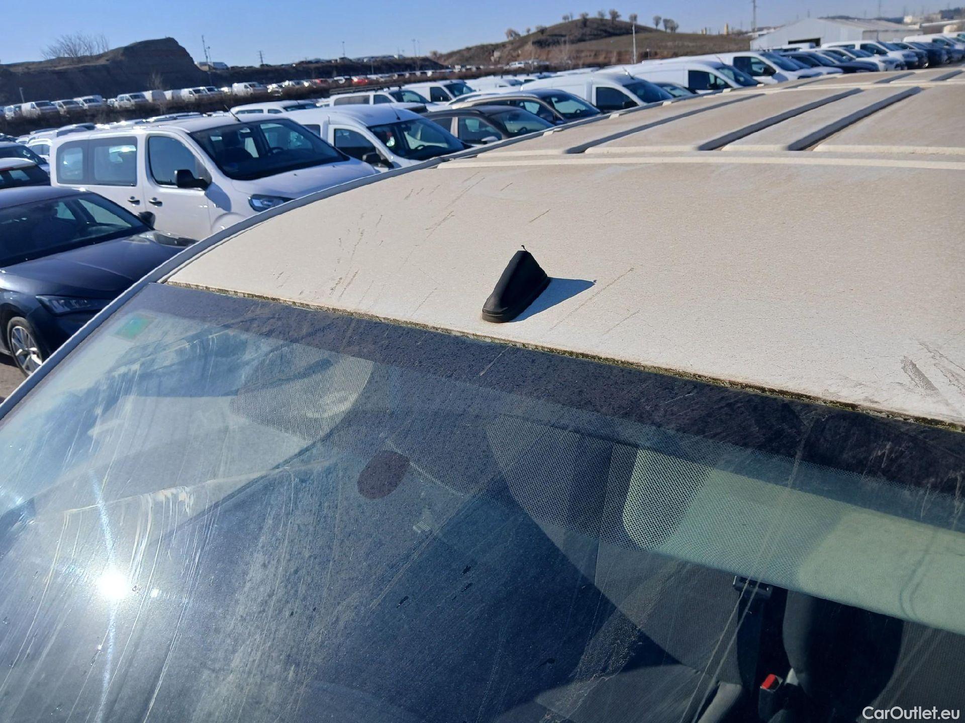  Peugeot  Expert PEUGEOT  / 2016 / 4P / combi Combi 1.6 BlueHDi 73KW (100CV) Standard #14