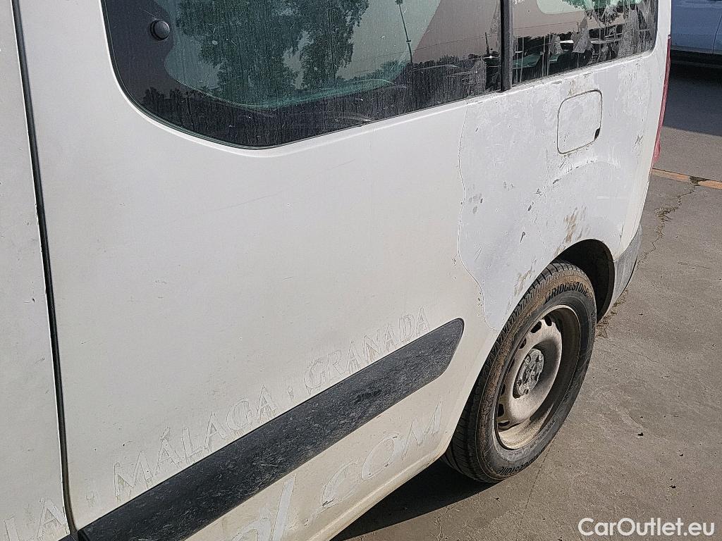  Peugeot  Partner PEUGEOT  / 2015 / 4P / combi TEPEE Access 1.6 BlueHDi 55KW (75CV) #17