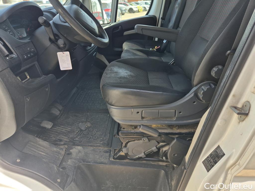  Peugeot  Boxer PEUGEOT  / 2014 / 4P / furgón Pack 330 L1 H1 BHDI 88kW(120CV) S&S 6 V. #EQUIPO FRIO  + ISOTERMO# #44